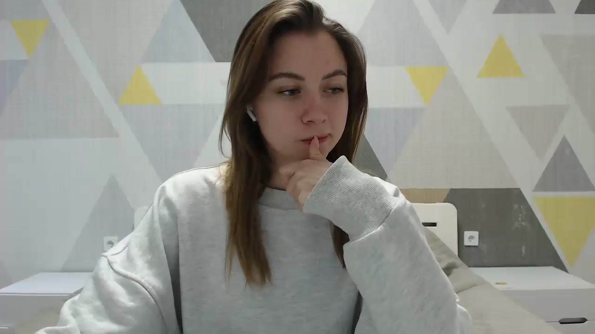 Gallery image thumbnail from Sulfate0's myfreecams stream on, 01/27/2025, 10:54 image 15 of 20