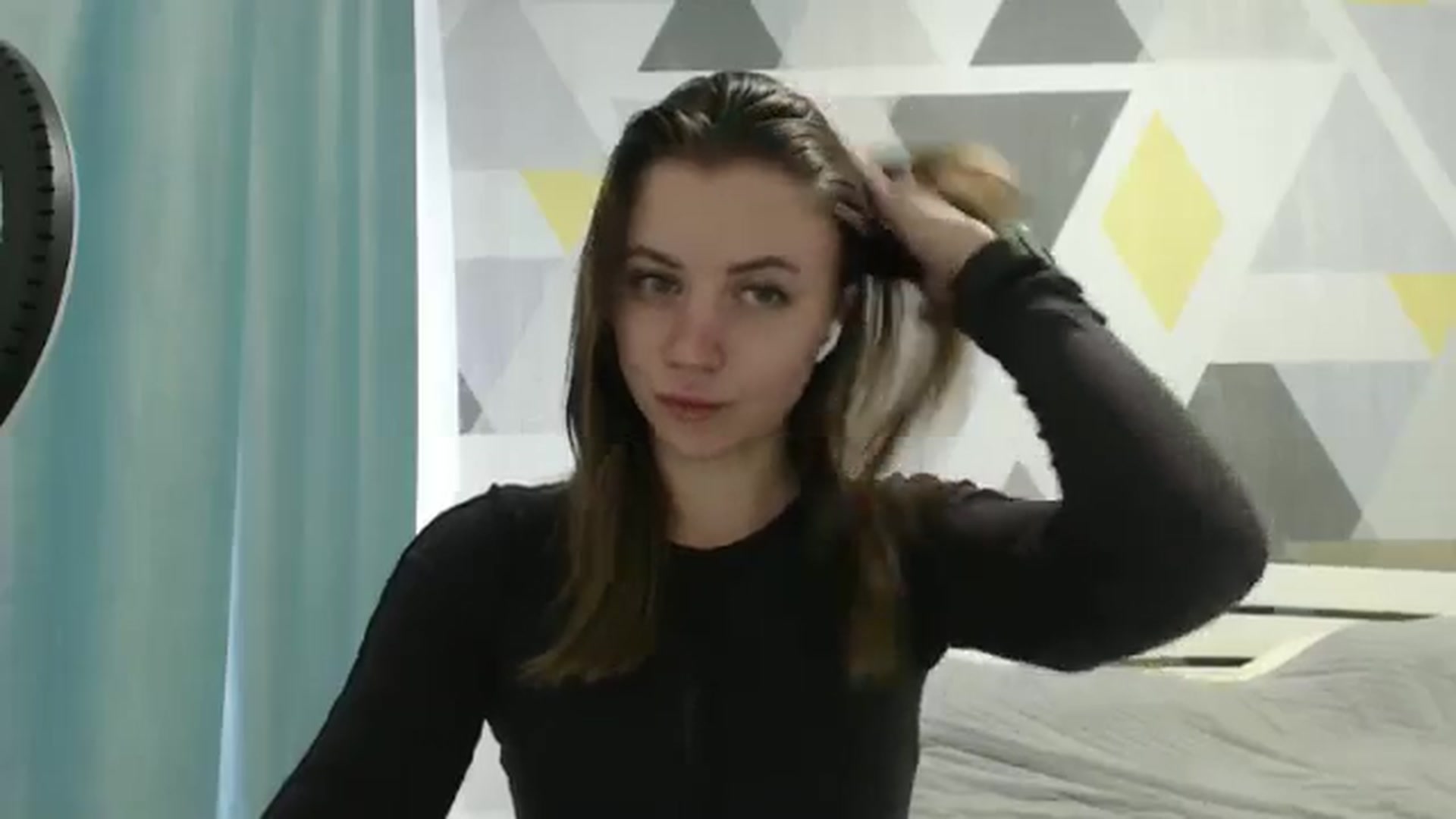 Gallery image thumbnail from Sulfate0's myfreecams stream on, 02/04/2025, 10:13 image 17 of 20