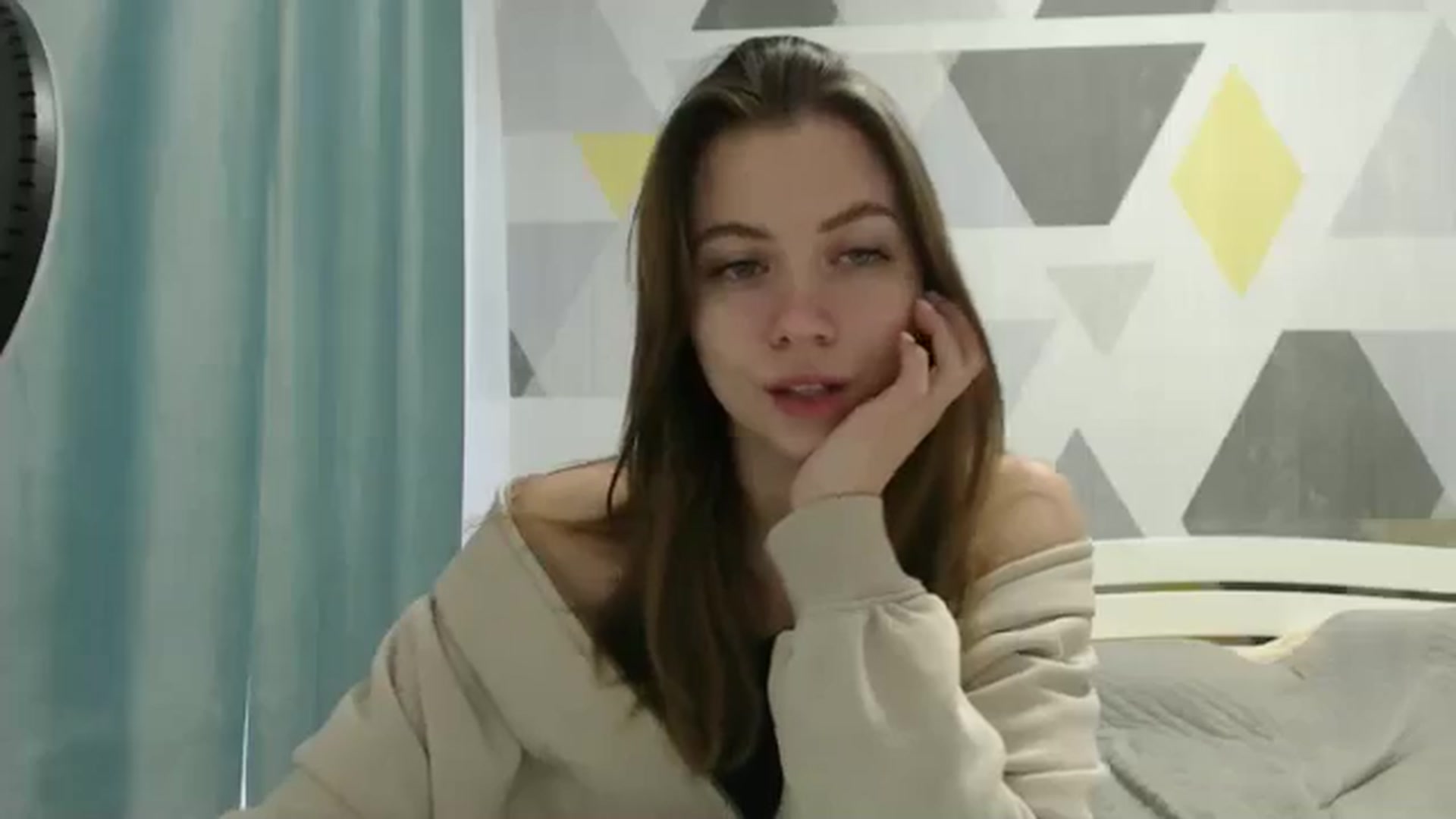 Gallery image thumbnail from Sulfate0's myfreecams stream on, 02/06/2025, 07:14 image 16 of 20
