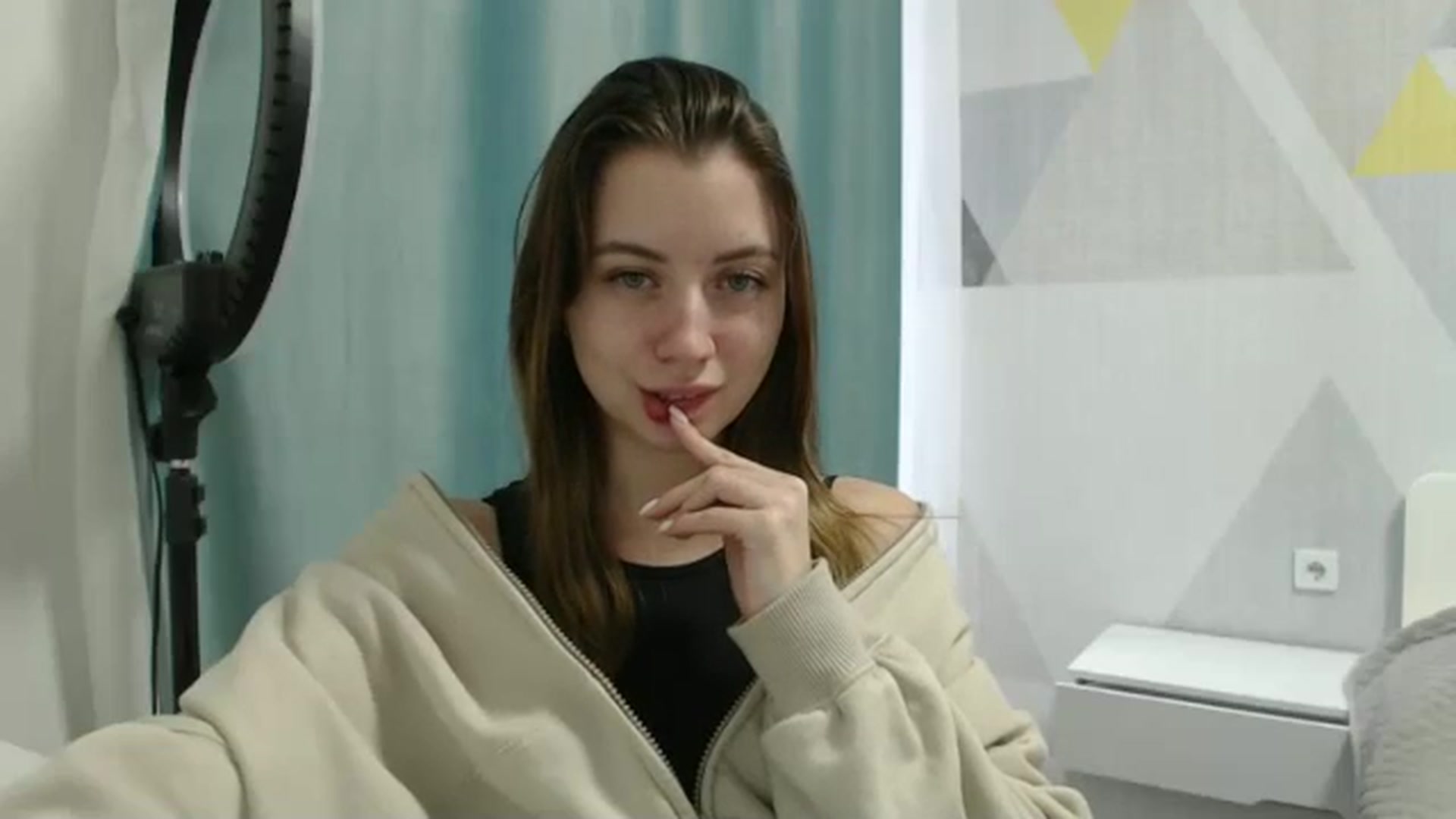 Gallery image thumbnail from Sulfate0's myfreecams stream on, 02/07/2025, 10:33 image 8 of 20