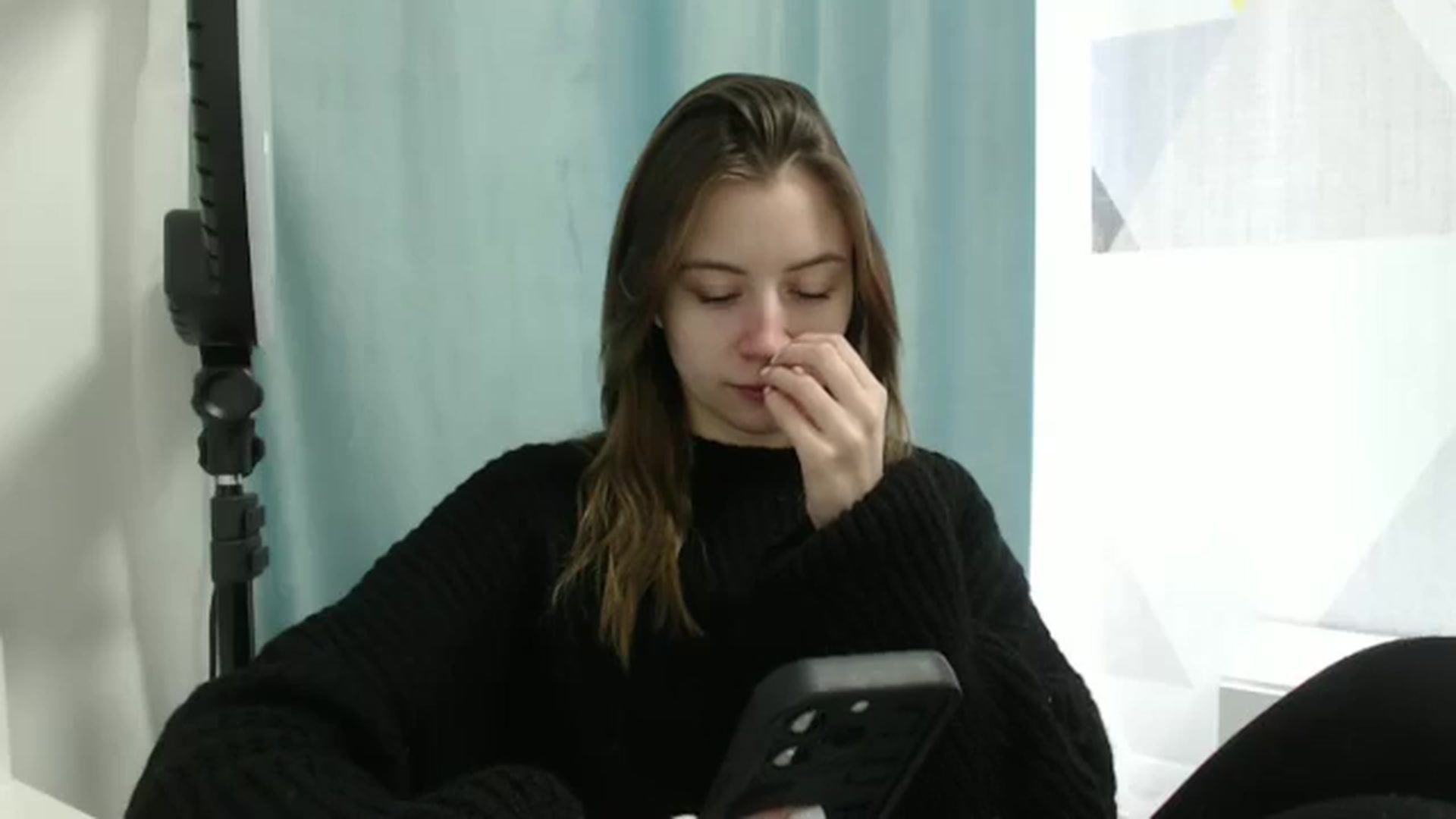 Gallery image thumbnail from Sulfate0's myfreecams stream on, 02/11/2025, 07:56 image 12 of 20