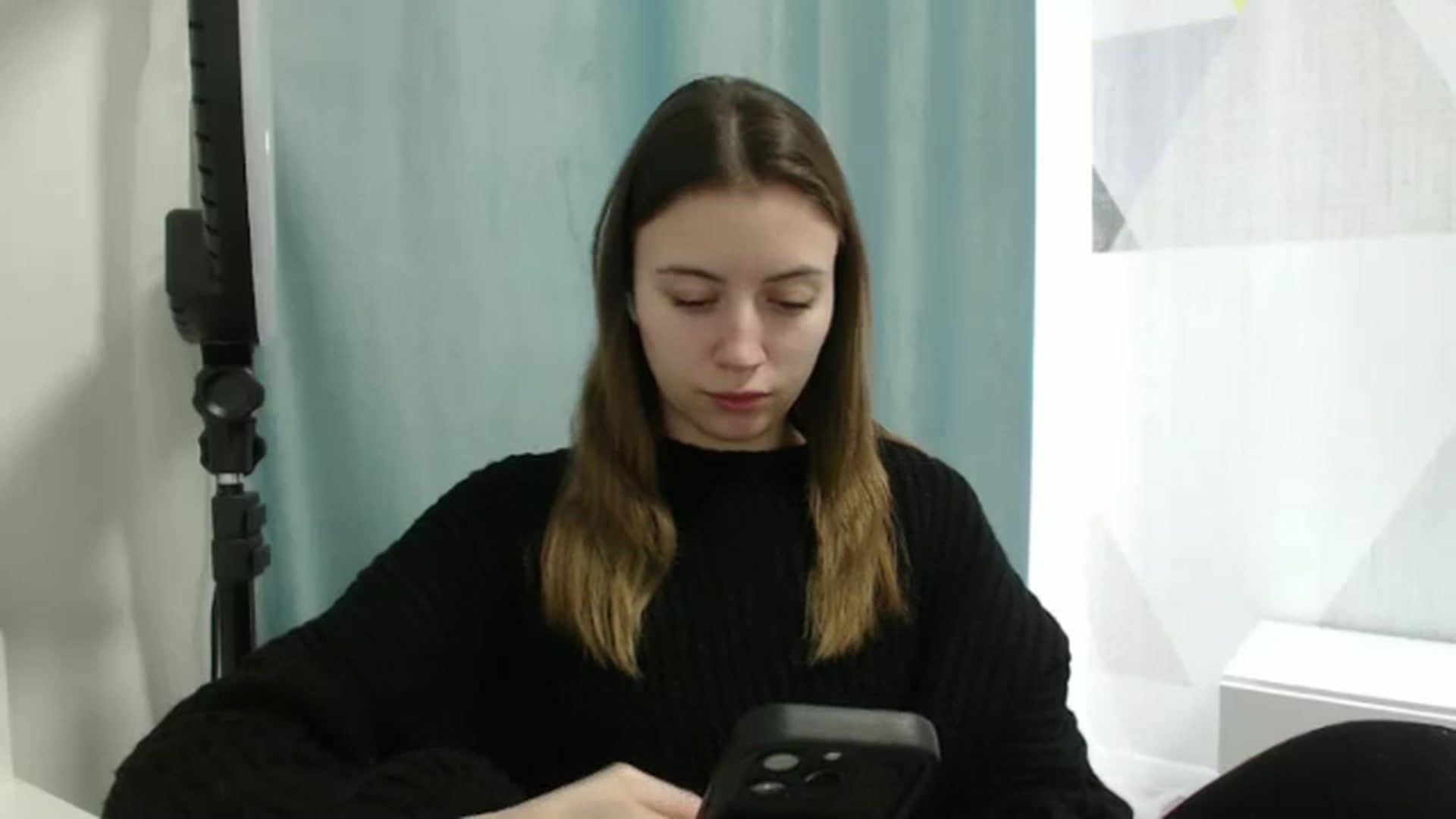 Gallery image thumbnail from Sulfate0's myfreecams stream on, 02/11/2025, 07:56 image 19 of 20