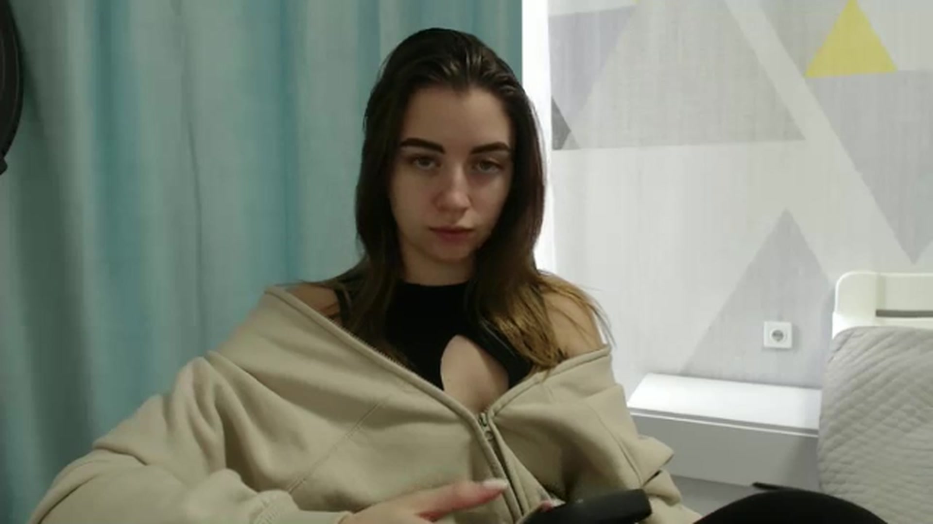 Gallery image thumbnail from Sulfate0's myfreecams stream on, 02/18/2025, 09:33 image 9 of 20
