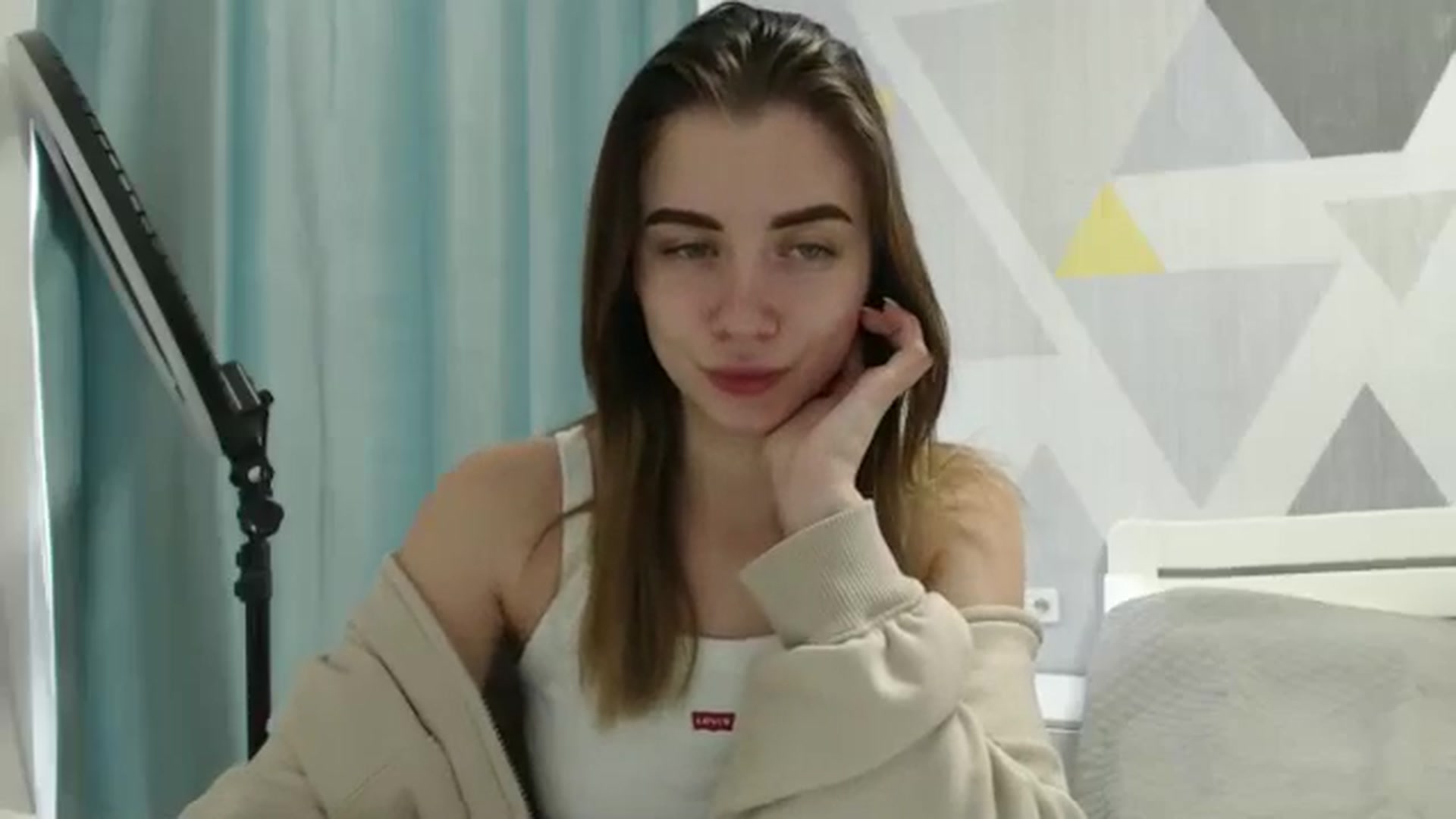 Gallery image thumbnail from Sulfate0's myfreecams stream on, 02/20/2025, 11:06 image 11 of 20