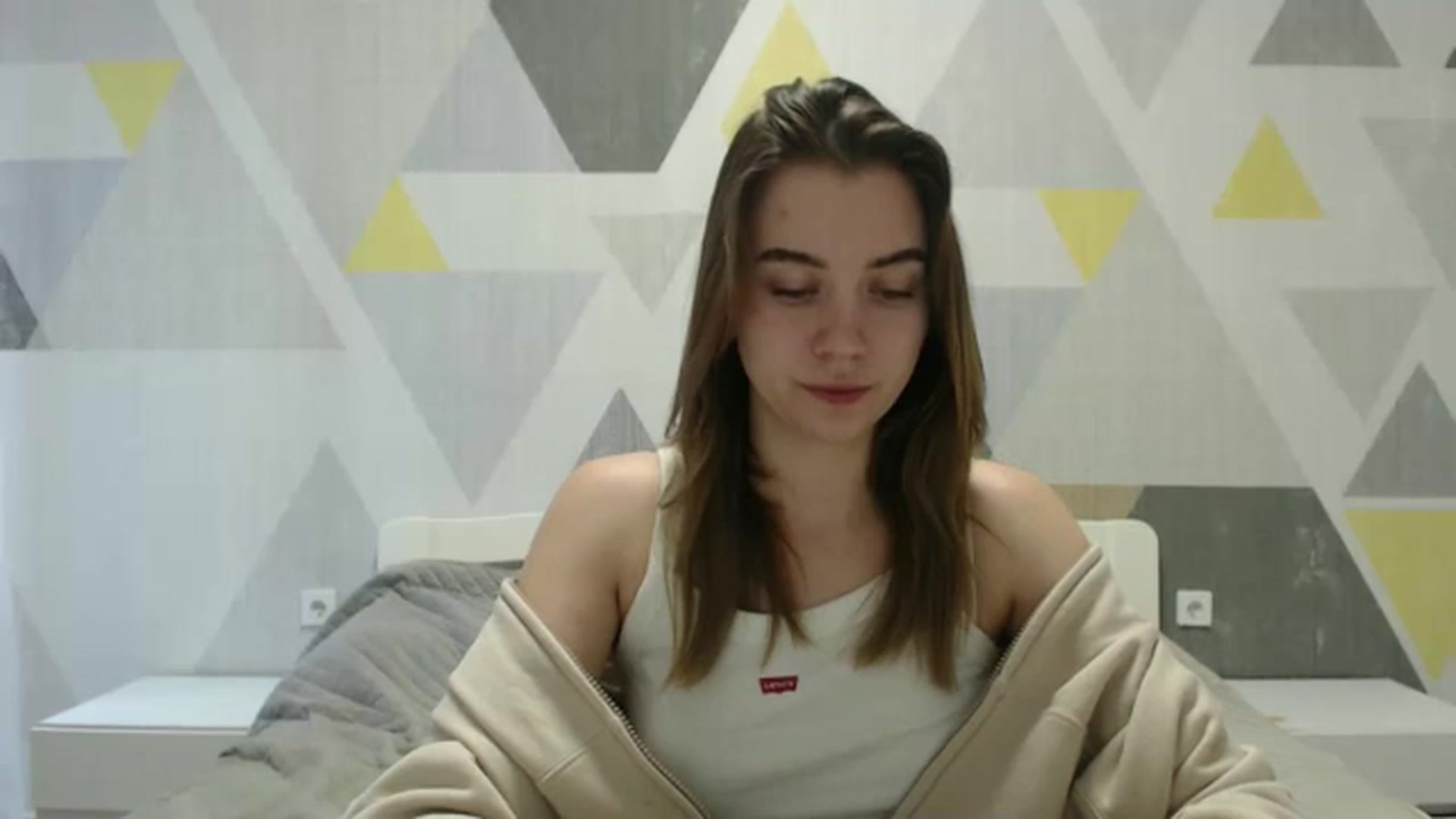 Gallery image thumbnail from Sulfate0's myfreecams stream on, 02/25/2025, 07:36 image 10 of 20