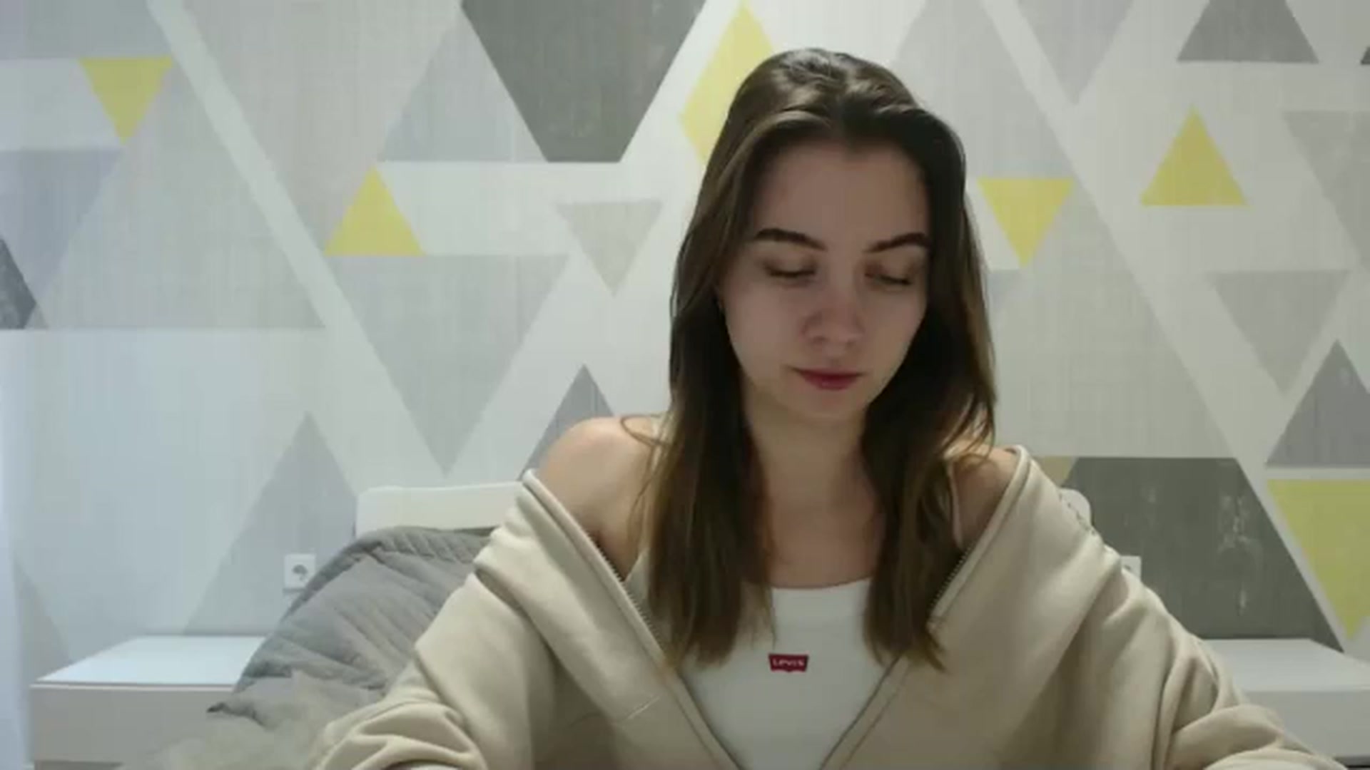 Gallery image thumbnail from Sulfate0's myfreecams stream on, 02/25/2025, 07:36 image 2 of 20