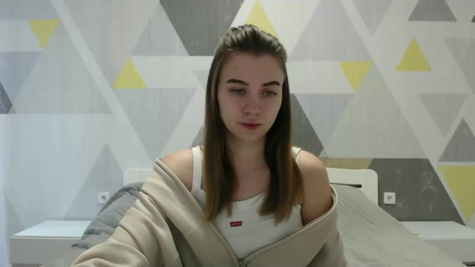 Gallery image thumbnail from Sulfate0's myfreecams stream on, 02/25/2025, 07:36 image 19 of 20