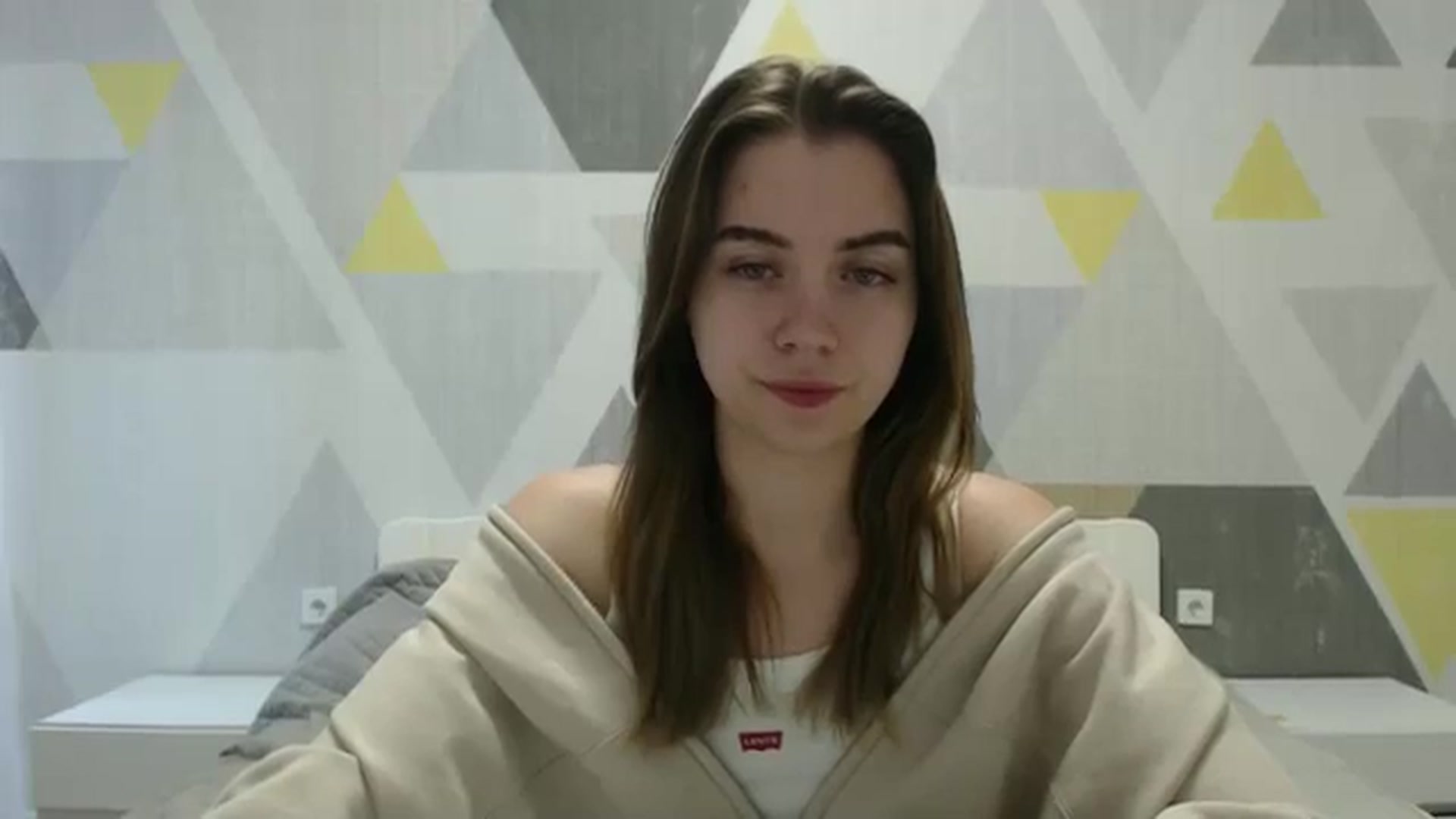 Gallery image thumbnail from Sulfate0's myfreecams stream on, 02/25/2025, 07:36 image 6 of 20