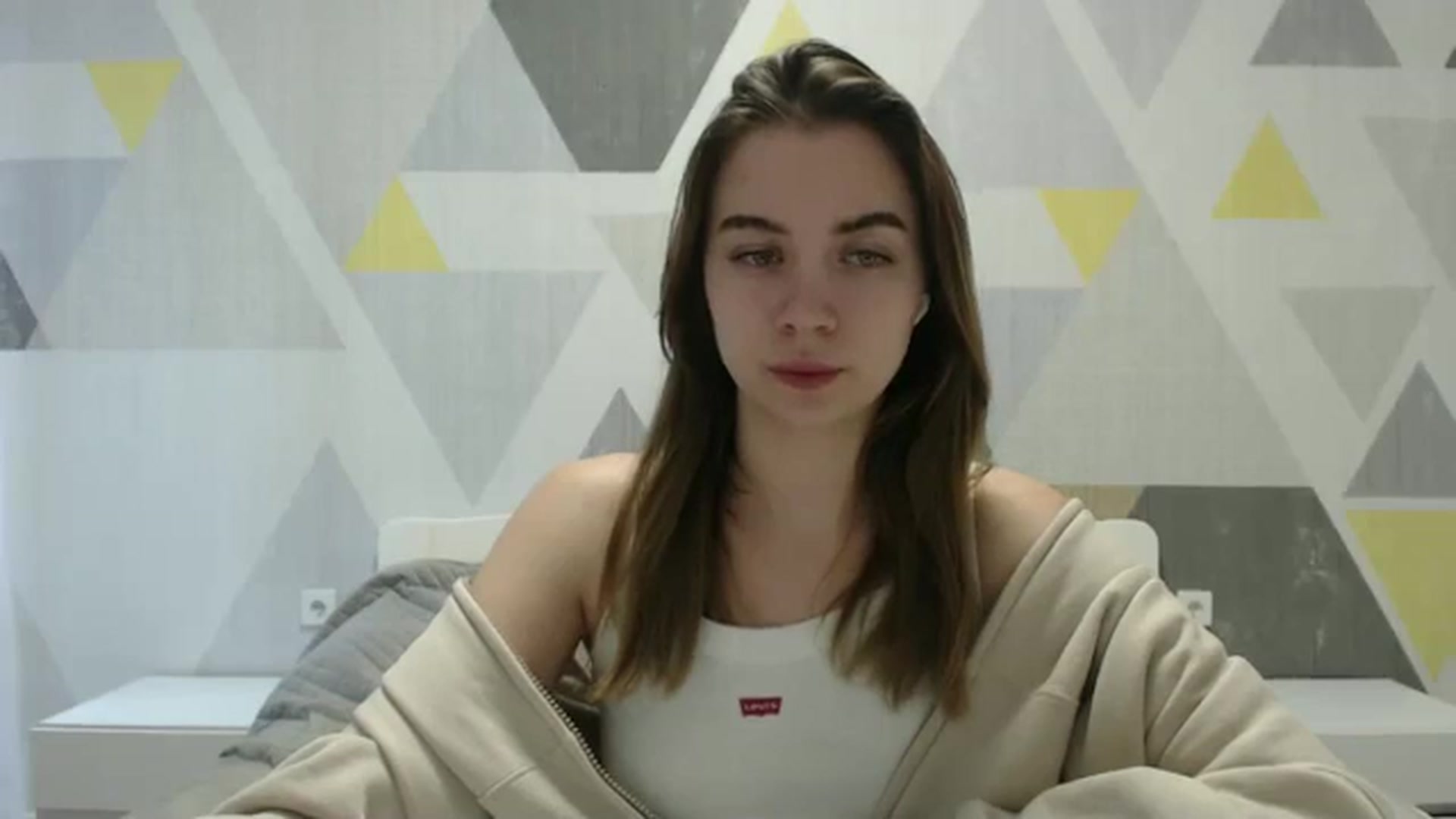 Gallery image thumbnail from Sulfate0's myfreecams stream on, 02/25/2025, 07:36 image 11 of 20