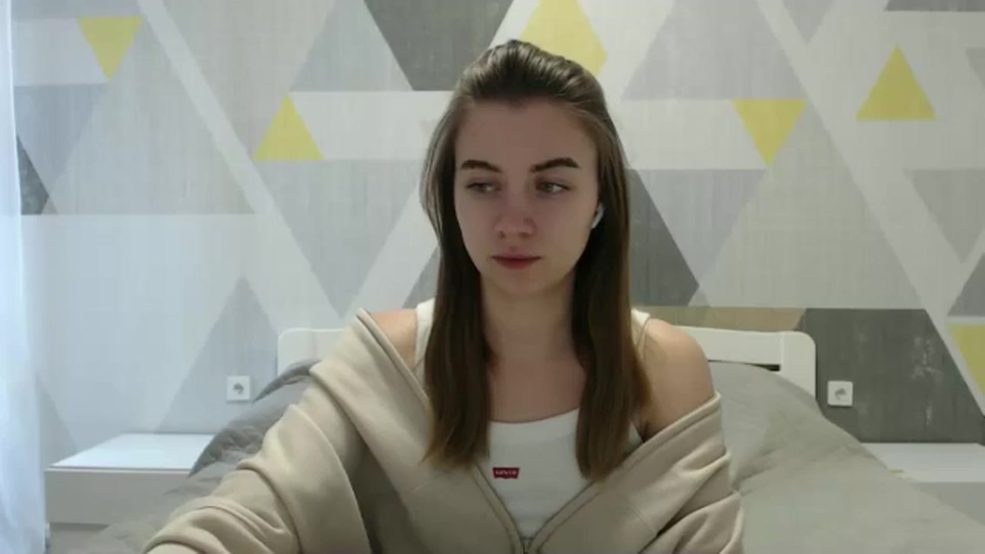 Gallery image thumbnail from Sulfate0's myfreecams stream on, 02/25/2025, 08:29 image 8 of 20