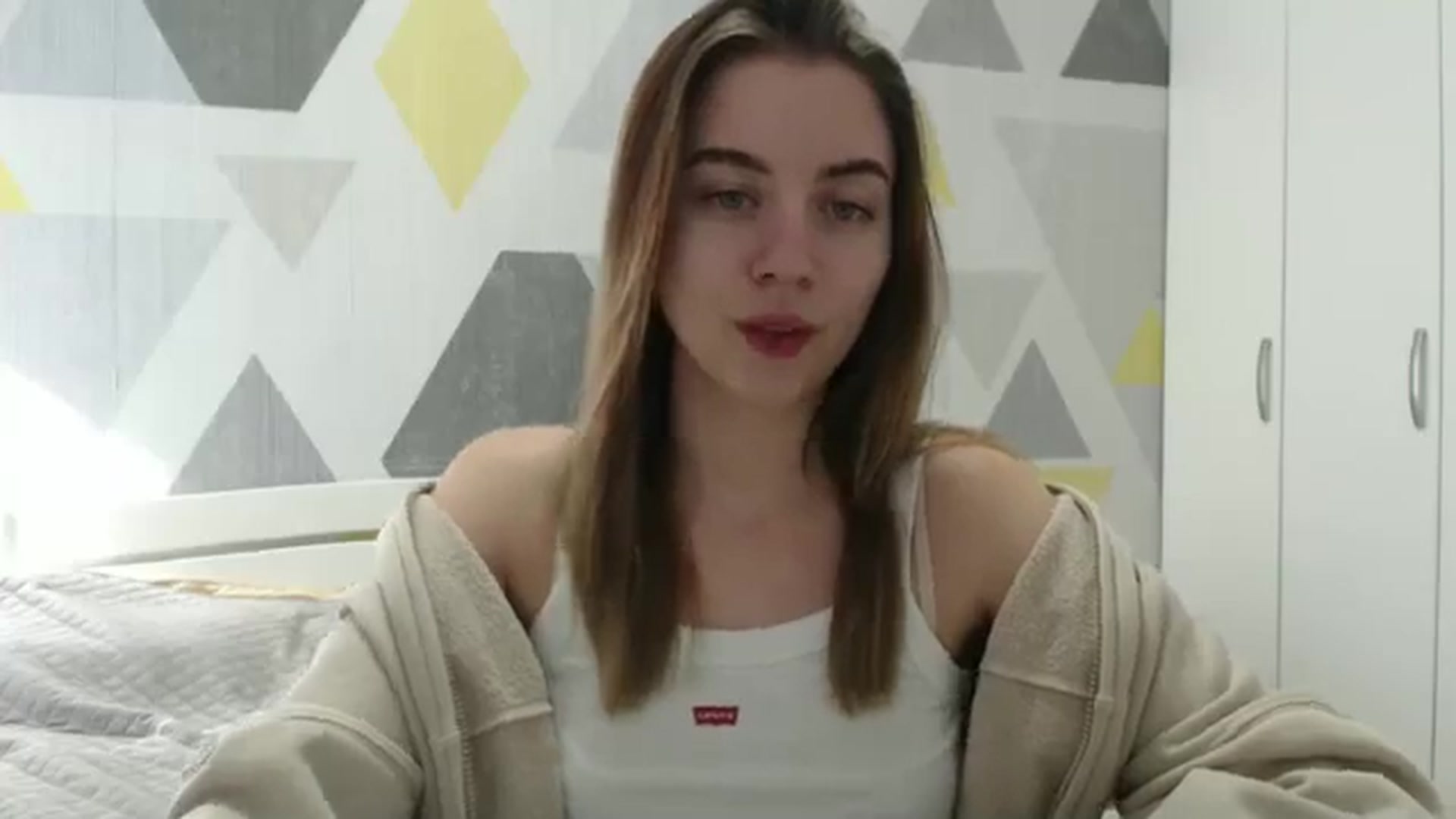 Gallery image thumbnail from Sulfate0's myfreecams stream on, 02/25/2025, 09:47 image 8 of 20