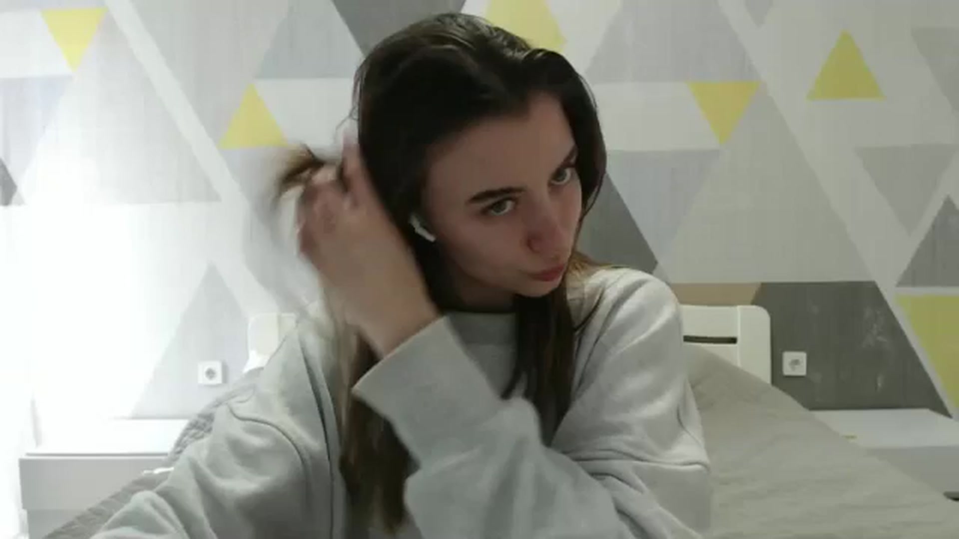 Gallery image thumbnail from Sulfate0's myfreecams stream on, 02/26/2025, 12:00 image 11 of 20