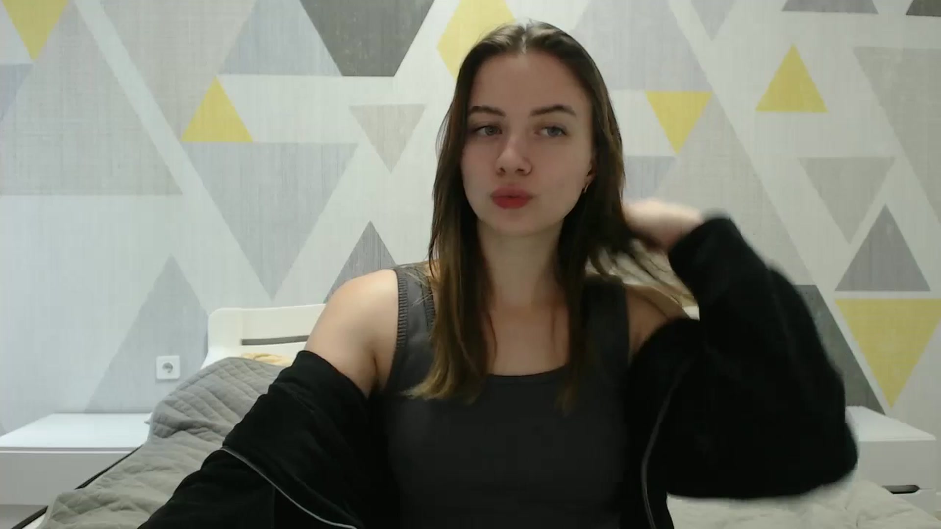 Gallery image thumbnail from Sulfate0's myfreecams stream on, 03/01/2025, 10:24 image 2 of 20