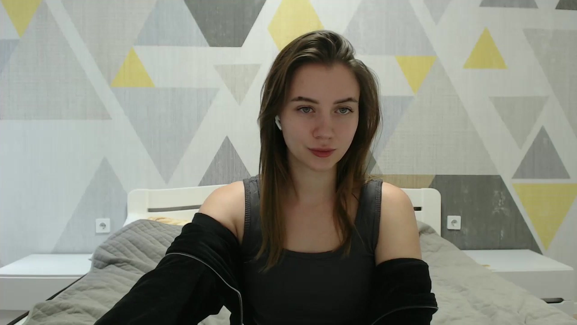 Gallery image thumbnail from Sulfate0's myfreecams stream on, 03/01/2025, 10:24 image 16 of 20