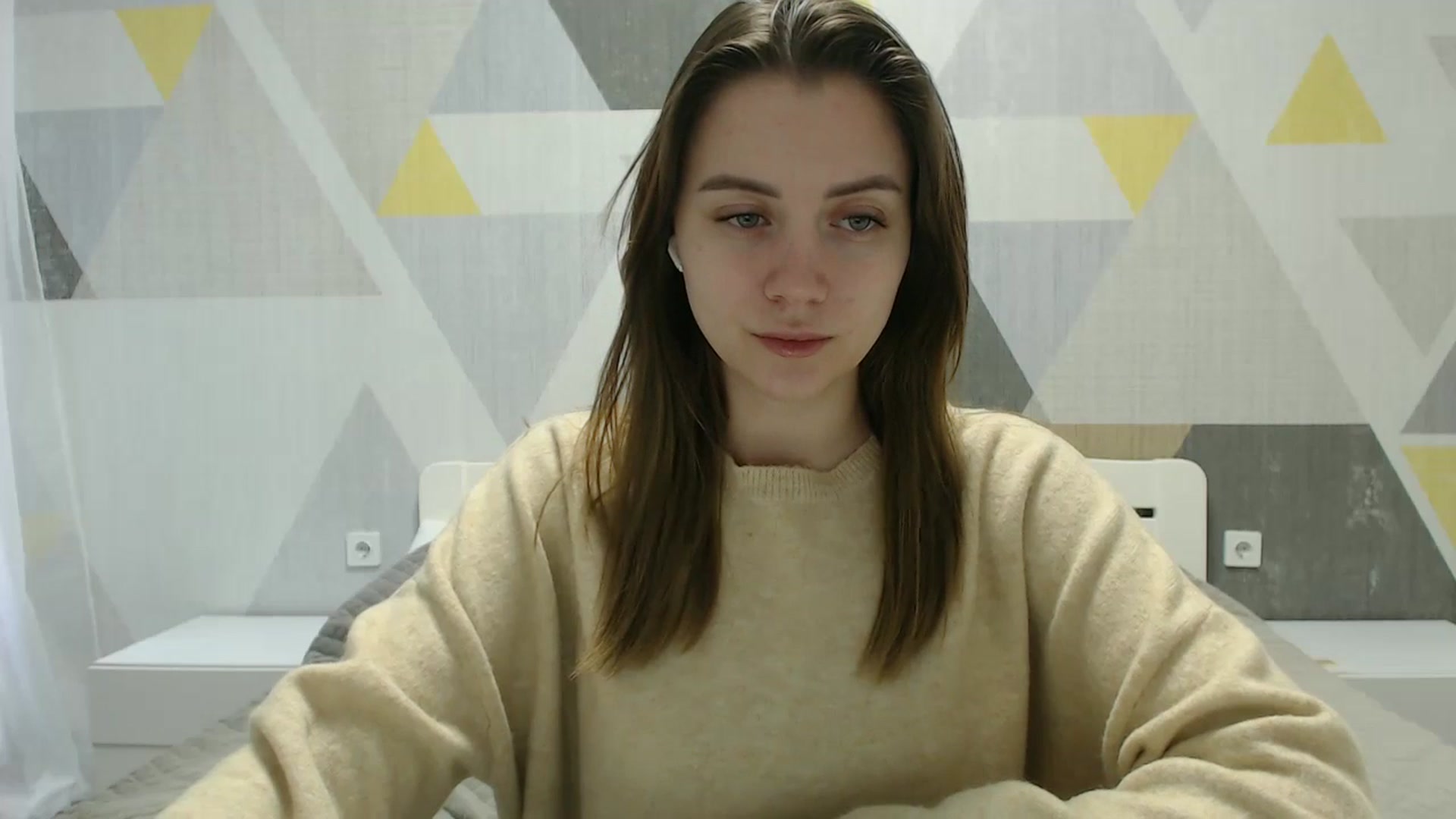 Gallery image thumbnail from Sulfate0's myfreecams stream on, 03/03/2025, 08:39 image 17 of 20