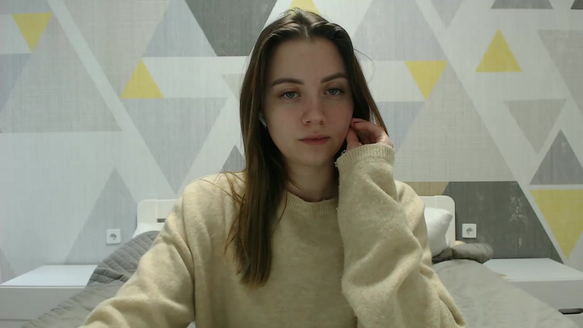 Gallery image thumbnail from Sulfate0's myfreecams stream on, 03/03/2025, 10:55 image 6 of 20