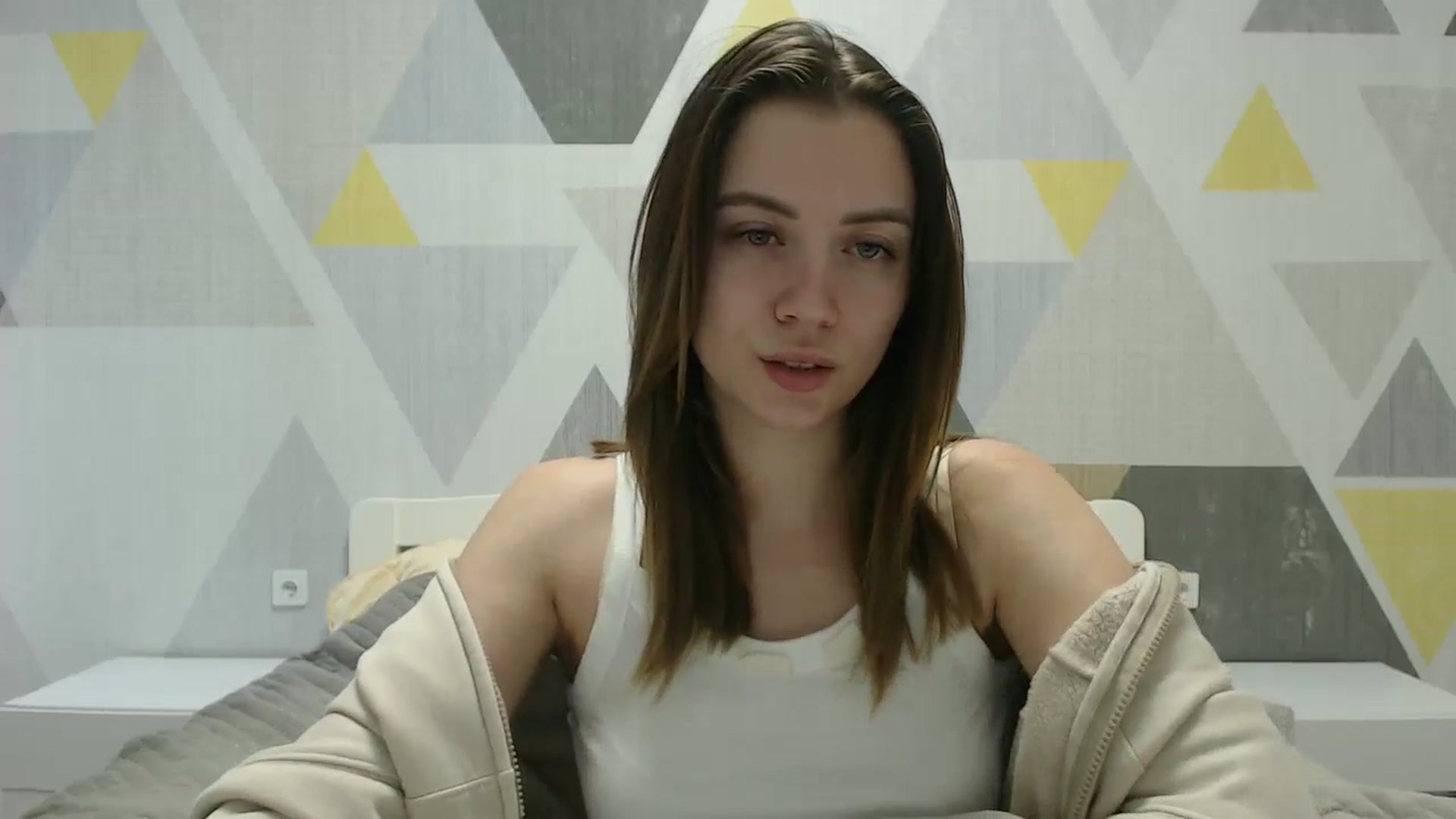 Gallery image thumbnail from Sulfate0's myfreecams stream on, 03/04/2025, 12:25 image 16 of 20