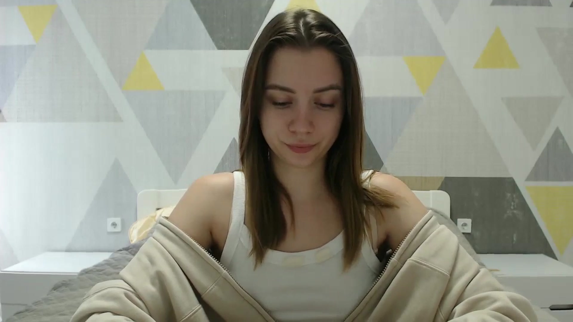 Gallery image thumbnail from Sulfate0's myfreecams stream on, 03/04/2025, 13:01 image 10 of 20