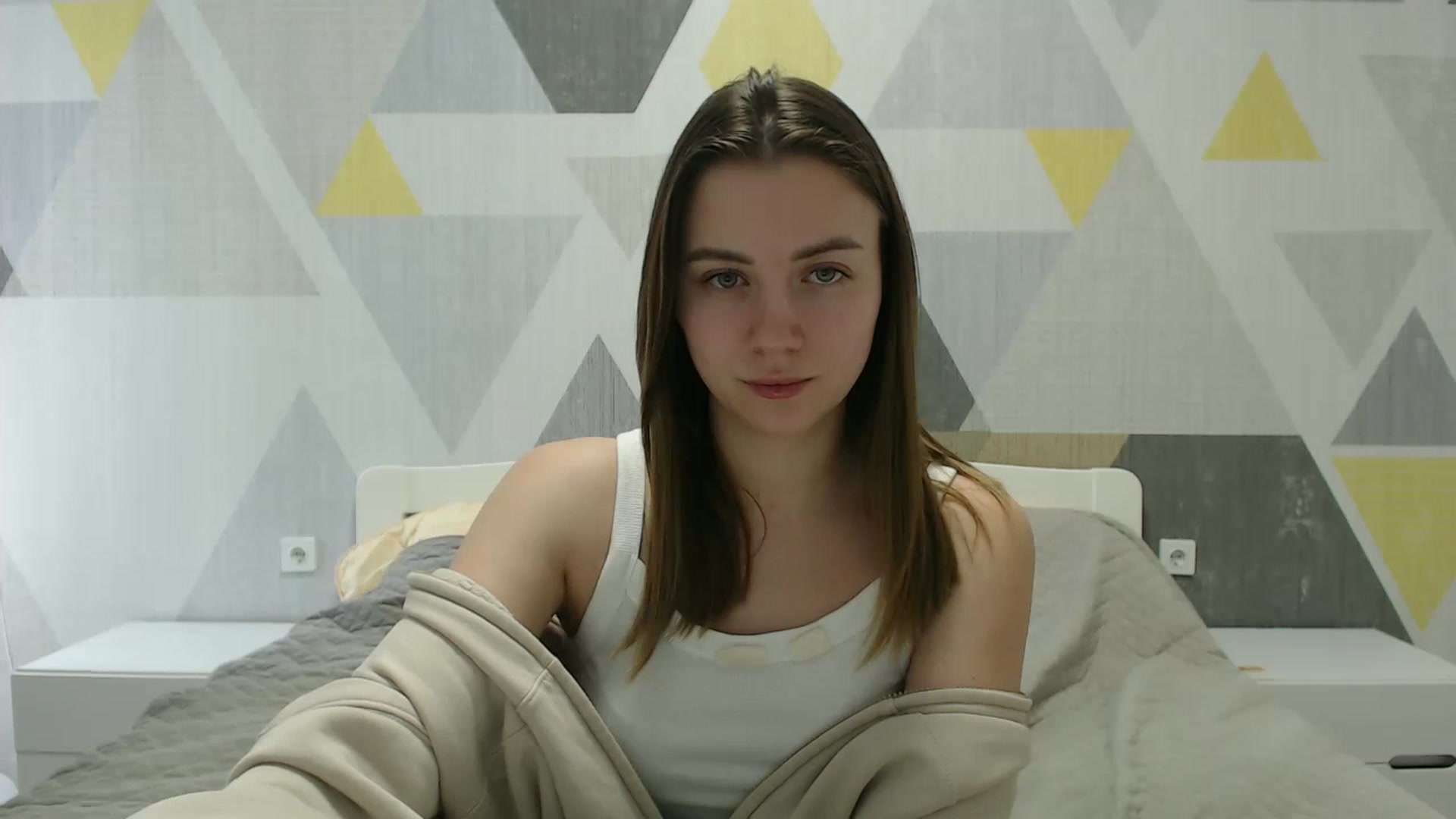 Gallery image thumbnail from Sulfate0's myfreecams stream on, 03/04/2025, 13:34 image 15 of 20