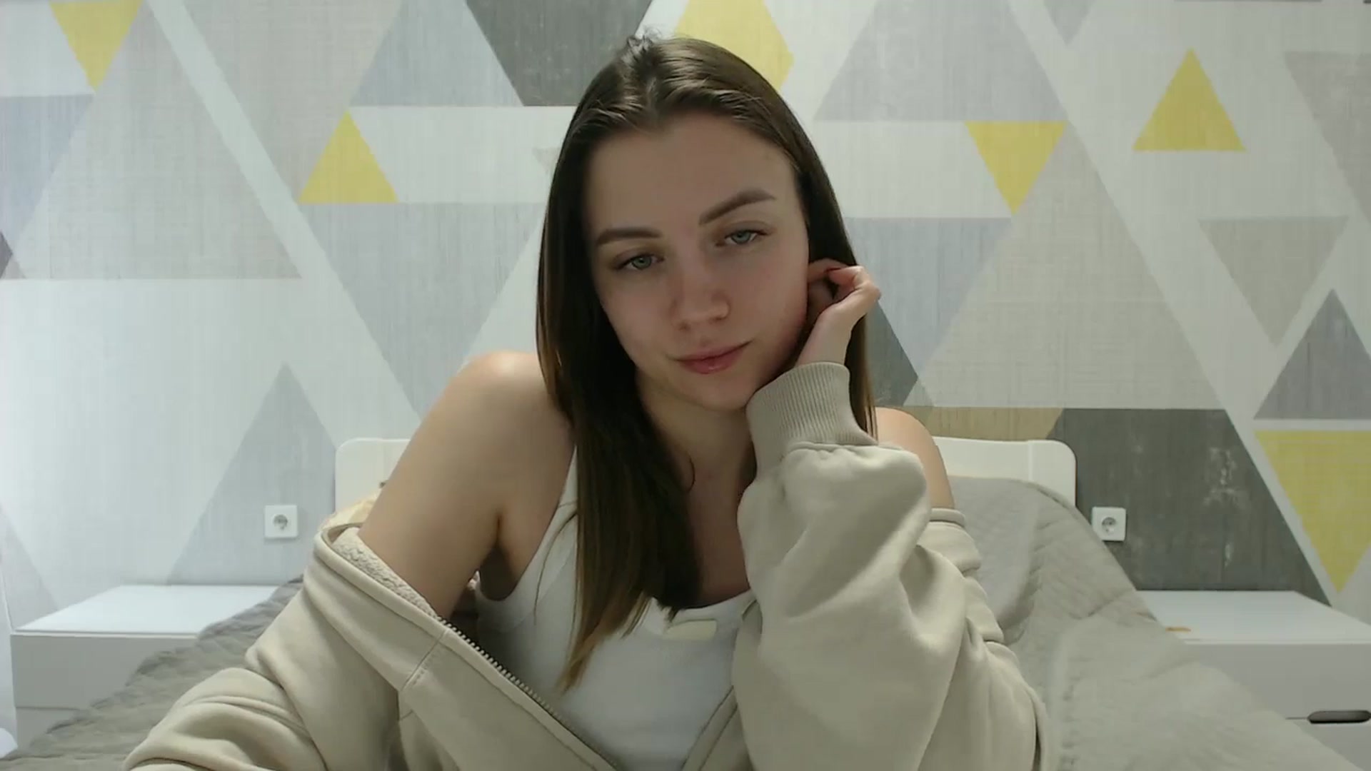 Gallery image thumbnail from Sulfate0's myfreecams stream on, 03/04/2025, 13:34 image 14 of 20
