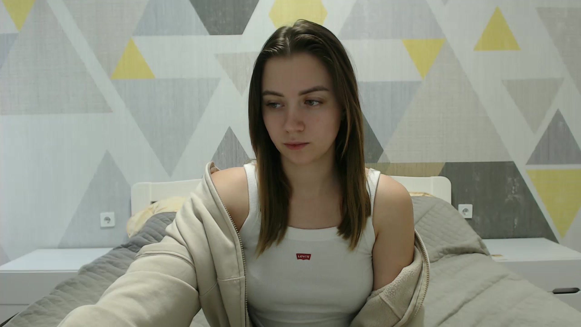 Gallery image thumbnail from Sulfate0's myfreecams stream on, 03/04/2025, 14:36 image 17 of 20