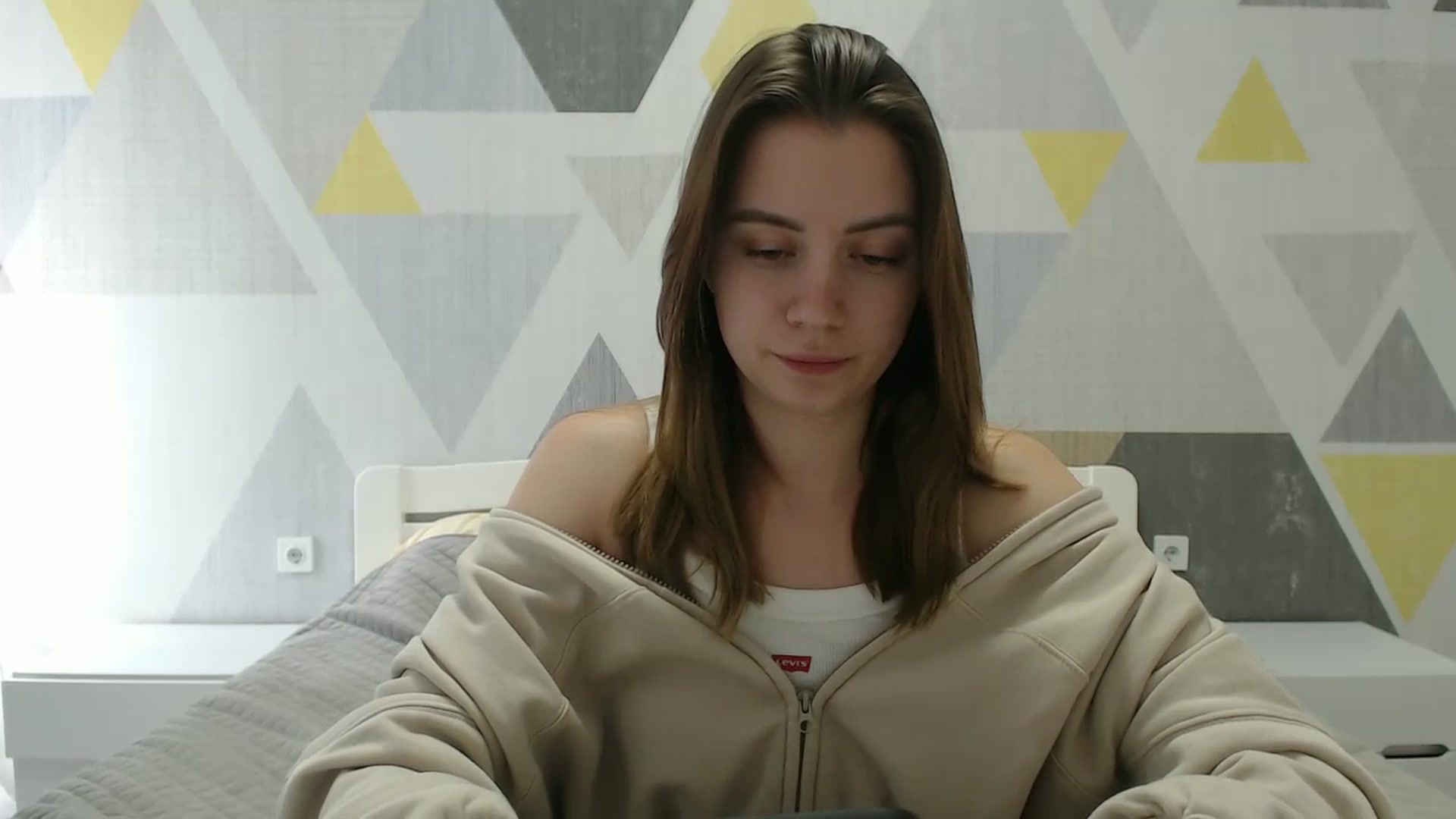 Gallery image thumbnail from Sulfate0's myfreecams stream on, 03/05/2025, 11:54 image 14 of 20