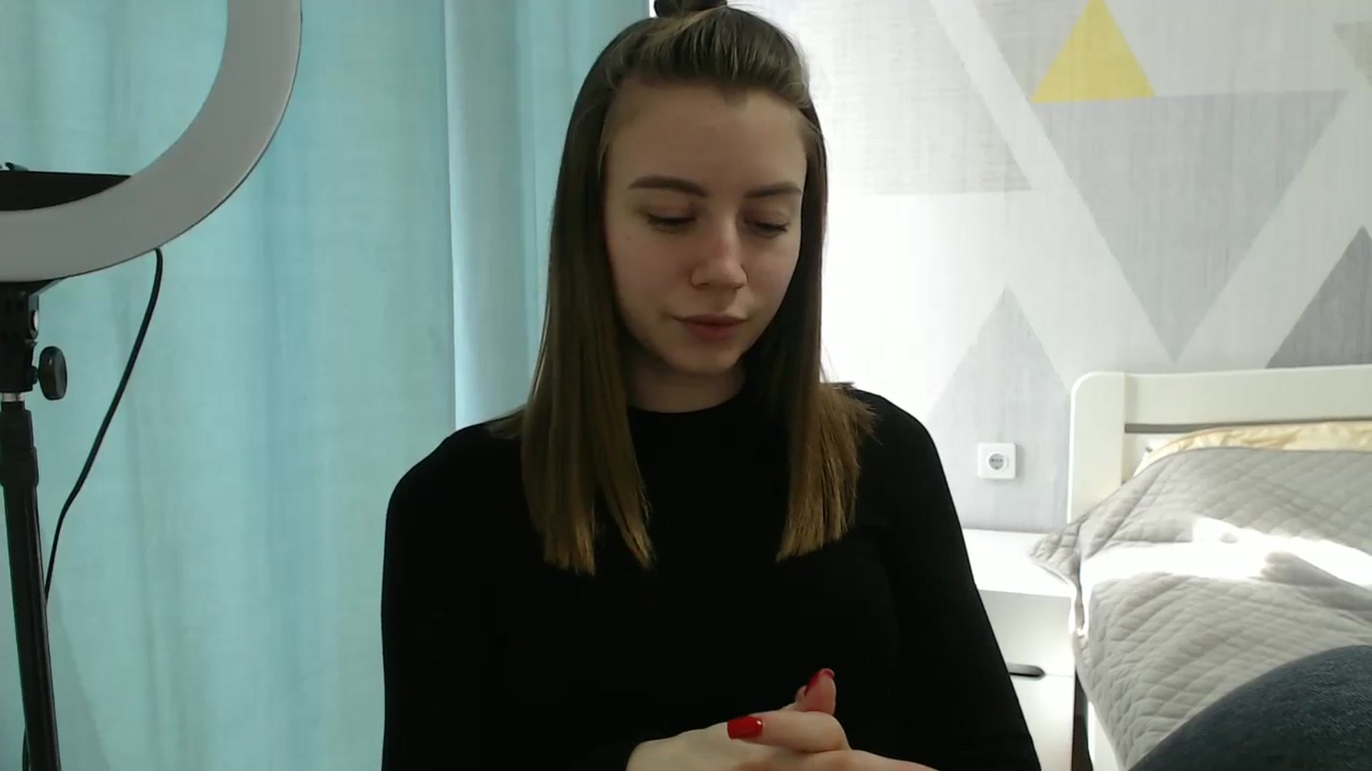 Gallery image thumbnail from Sulfate0's myfreecams stream on, 03/06/2025, 11:15 image 8 of 20
