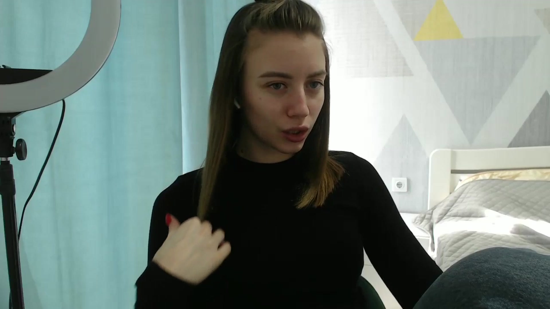 Gallery image thumbnail from Sulfate0's myfreecams stream on, 03/06/2025, 11:15 image 11 of 20