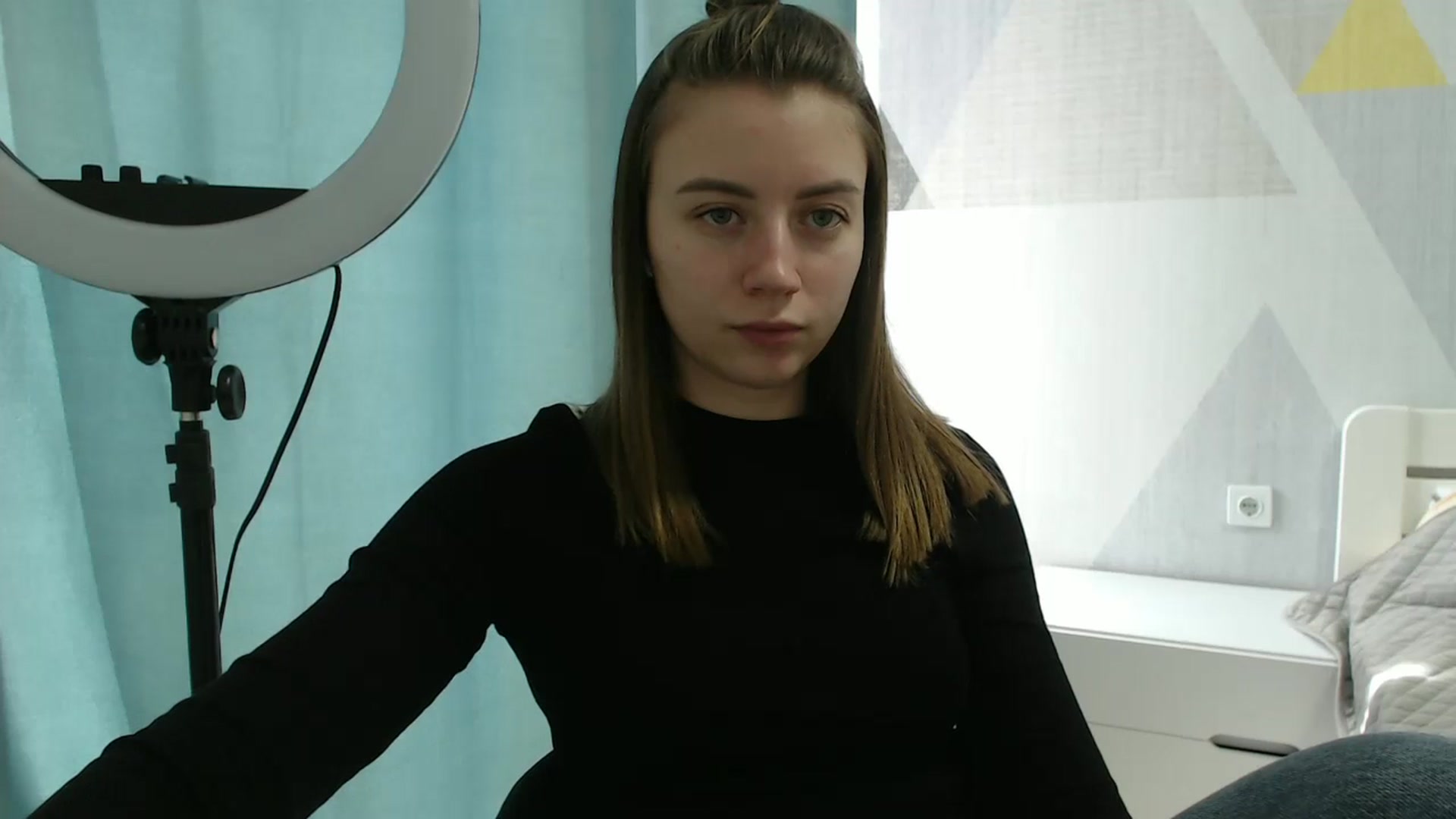 Gallery image thumbnail from Sulfate0's myfreecams stream on, 03/06/2025, 11:33 image 18 of 20