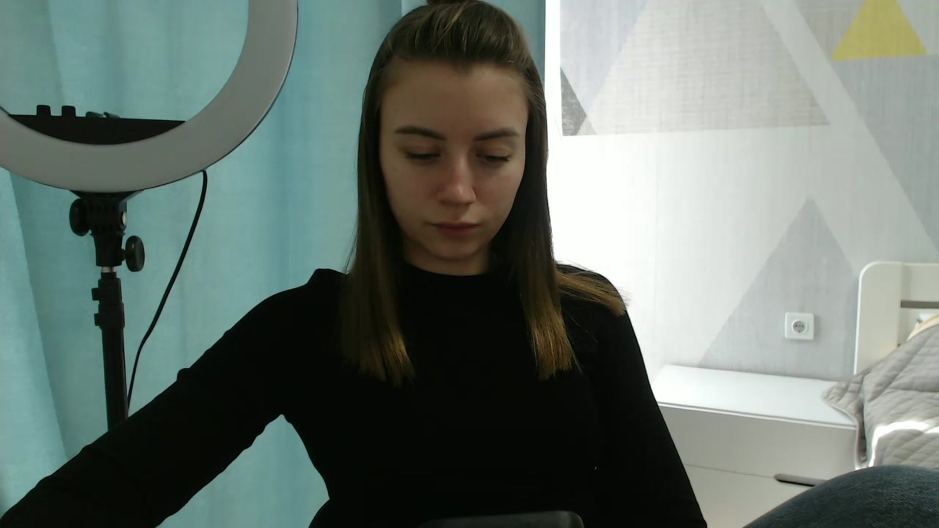Gallery image thumbnail from Sulfate0's myfreecams stream on, 03/06/2025, 11:33 image 6 of 20