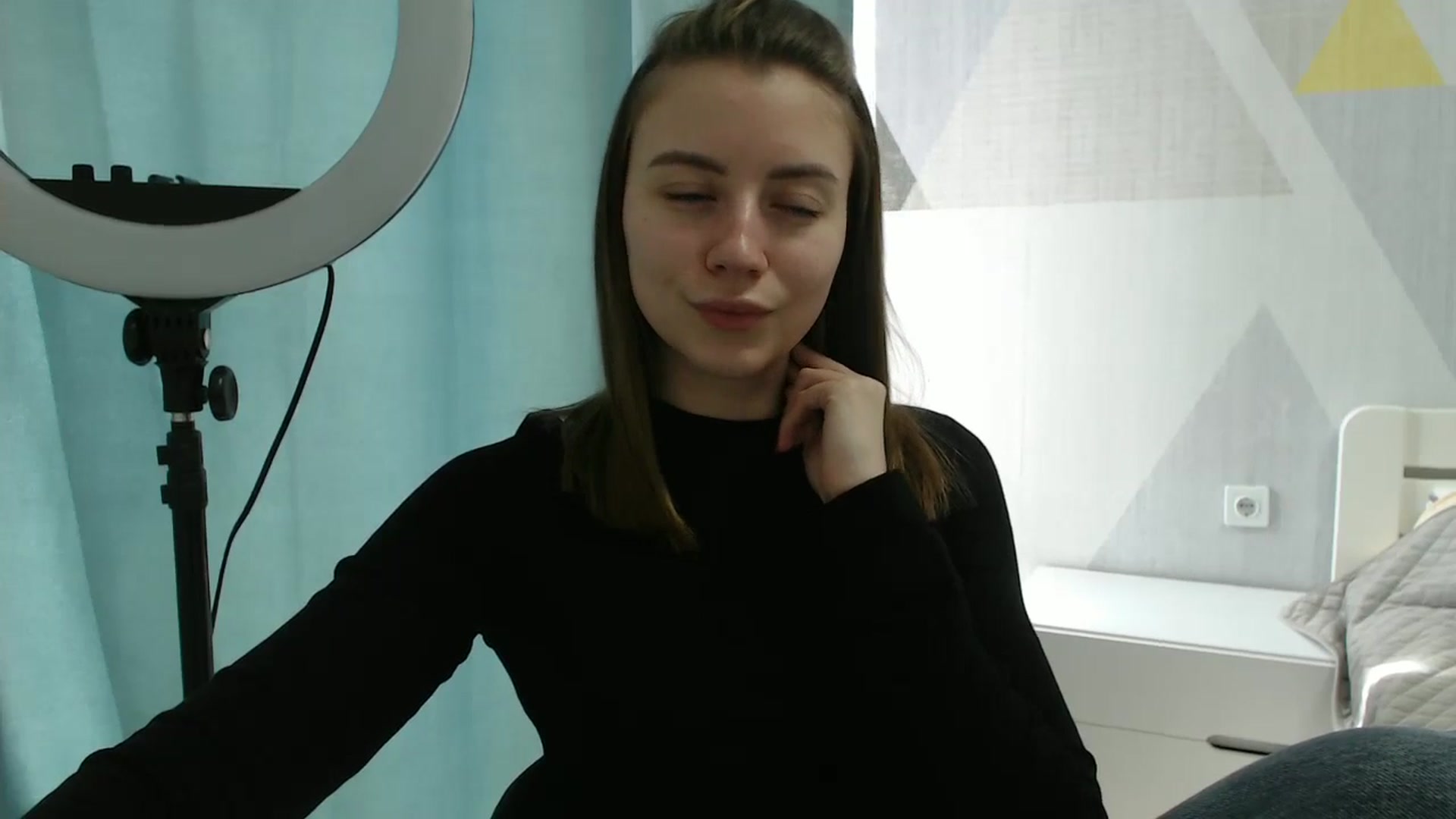Gallery image thumbnail from Sulfate0's myfreecams stream on, 03/06/2025, 11:33 image 13 of 20
