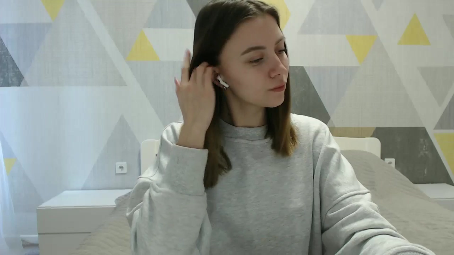 Gallery image thumbnail from Sulfate0's myfreecams stream on, 03/07/2025, 08:30 image 18 of 20