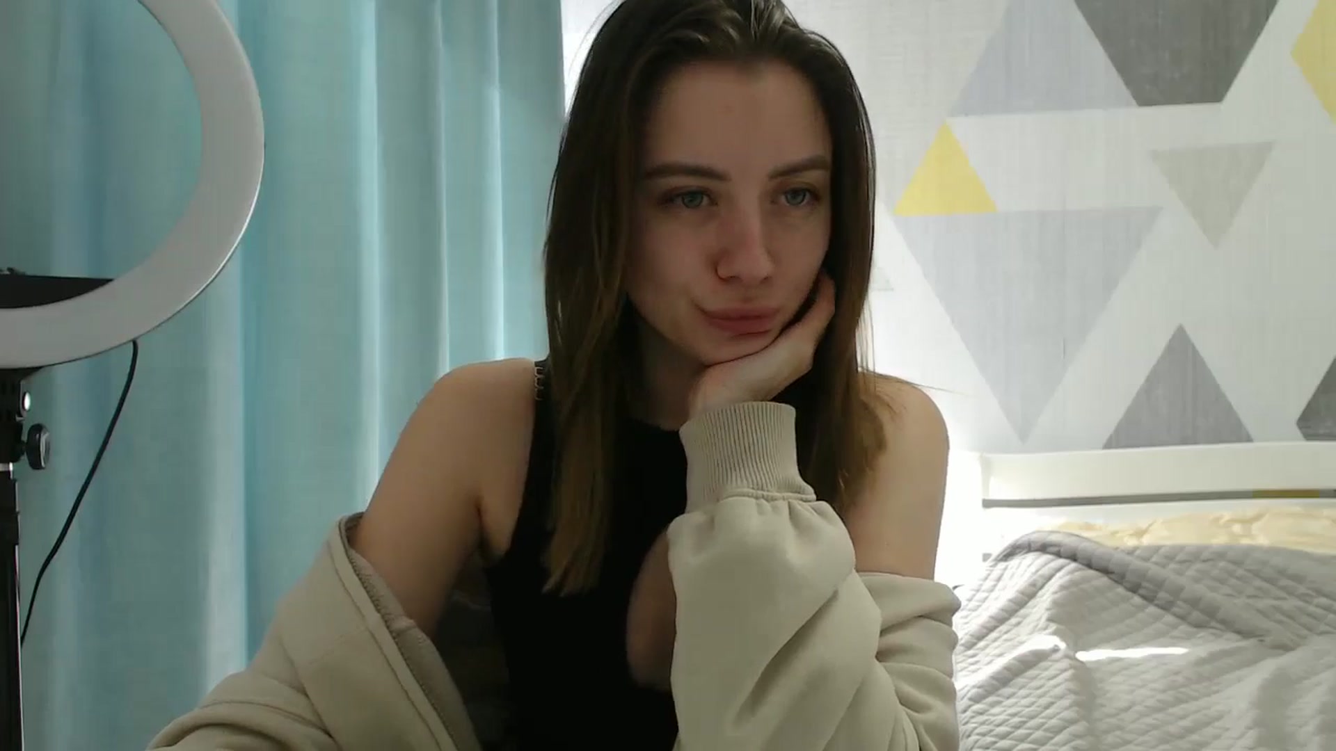 Gallery image thumbnail from Sulfate0's myfreecams stream on, 03/08/2025, 09:32 image 18 of 20