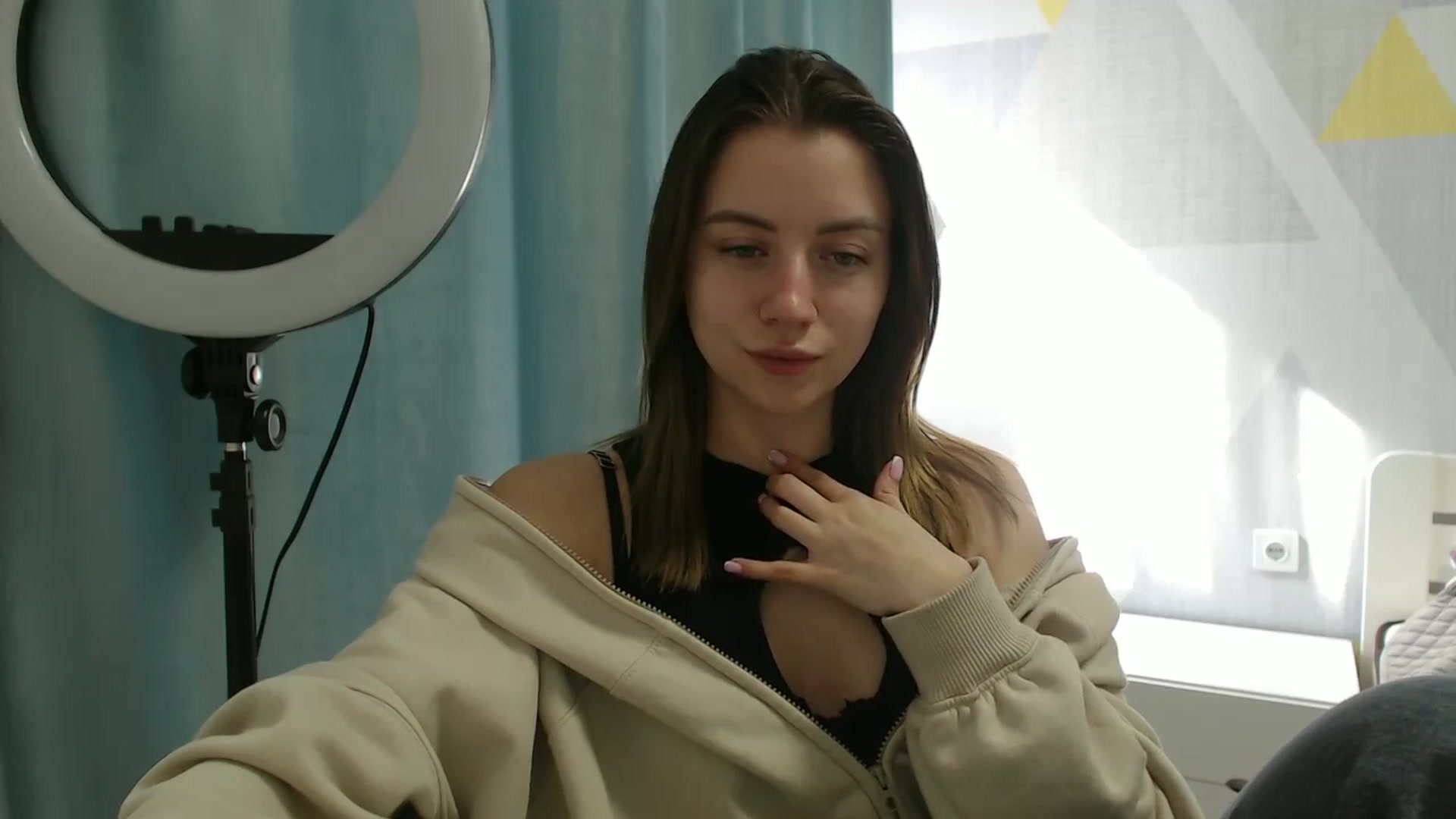 Gallery image thumbnail from Sulfate0's myfreecams stream on, 03/08/2025, 09:32 image 5 of 20