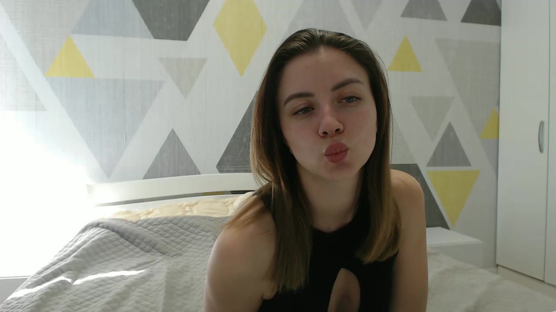 Gallery image thumbnail from Sulfate0's myfreecams stream on, 03/08/2025, 09:51 image 15 of 20