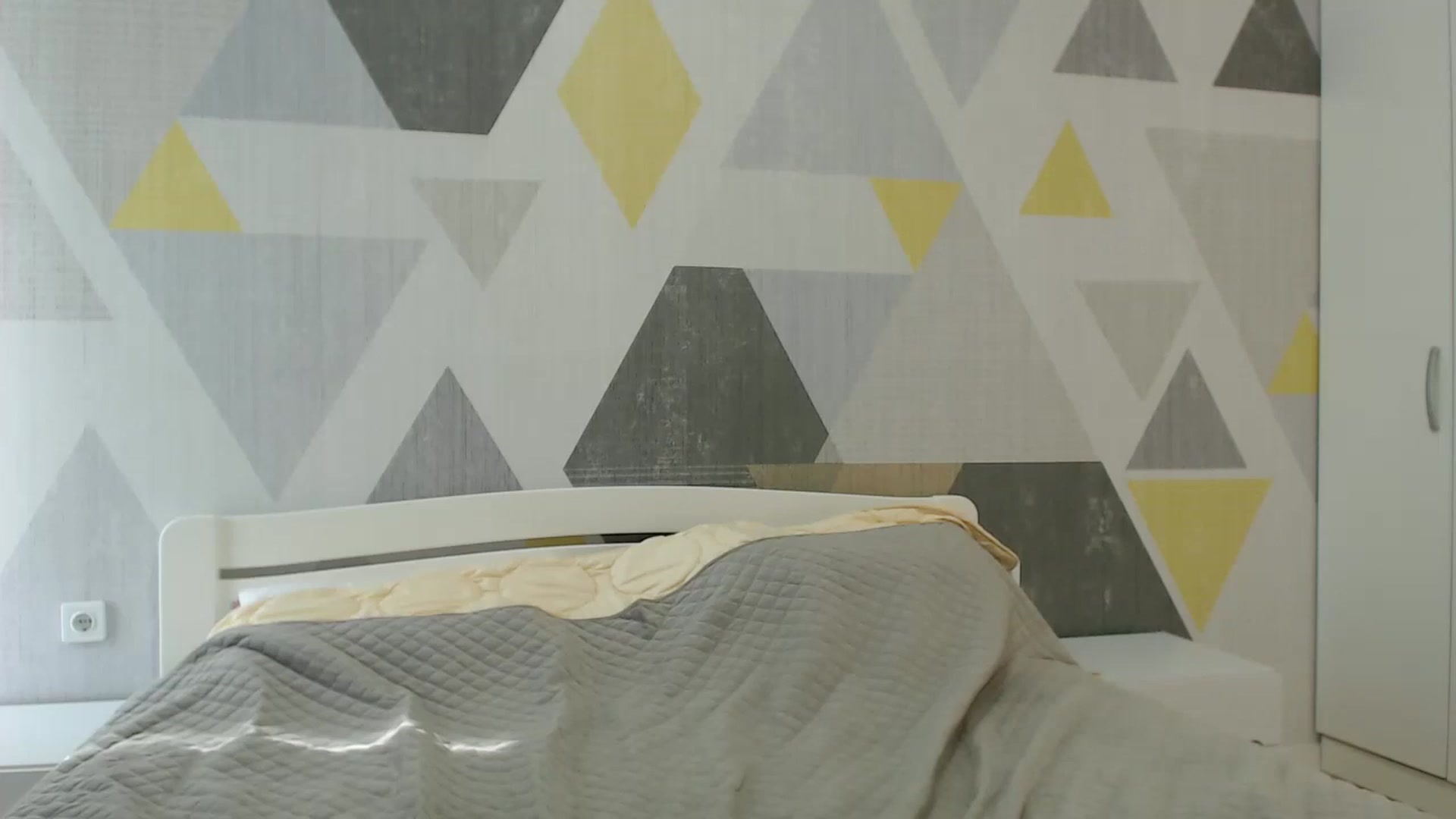 Gallery image thumbnail from Sulfate0's myfreecams stream on, 03/08/2025, 11:27 image 10 of 20