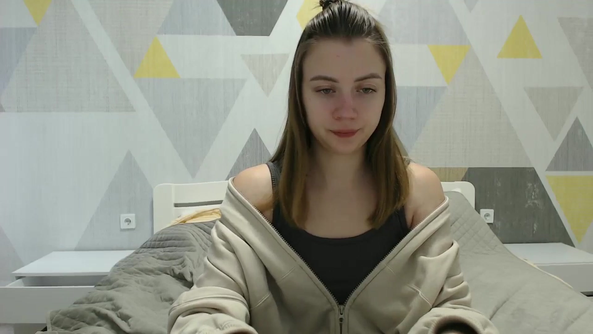 Gallery image thumbnail from Sulfate0's myfreecams stream on, 03/10/2025, 08:18 image 2 of 20