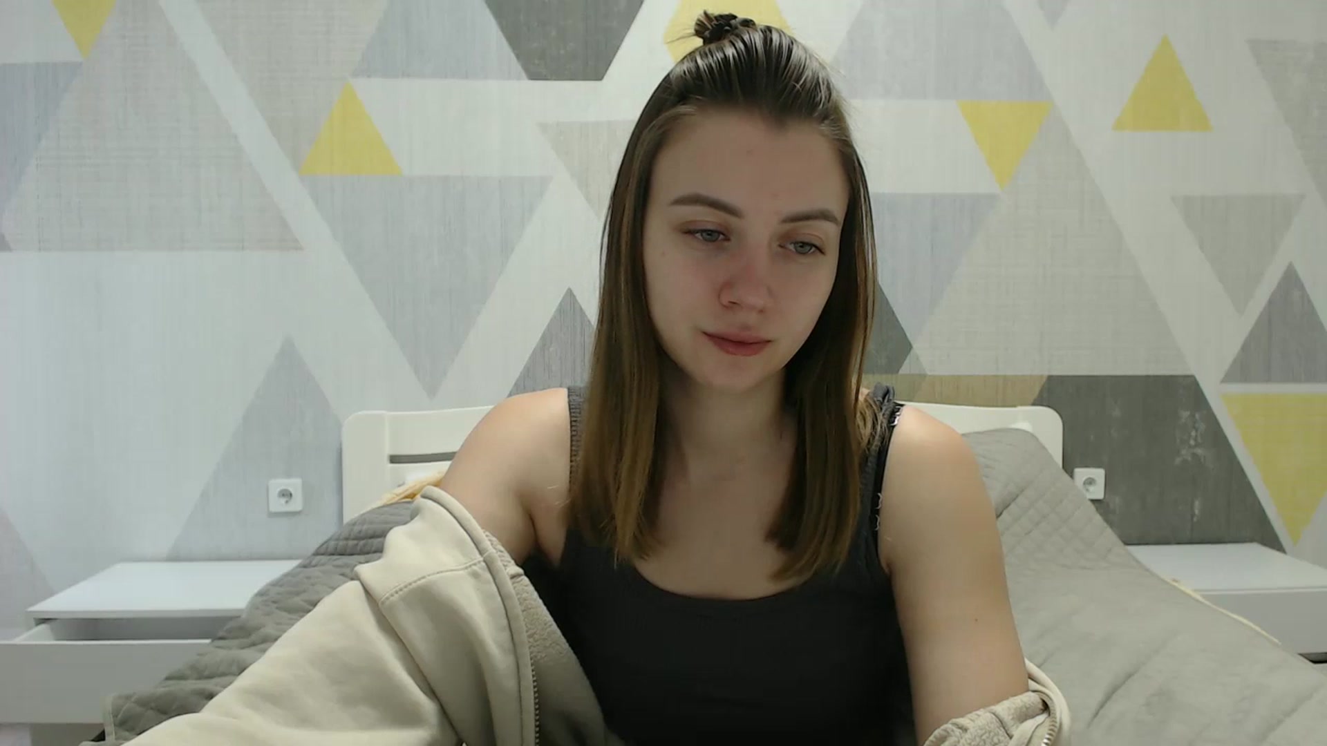Gallery image thumbnail from Sulfate0's myfreecams stream on, 03/10/2025, 08:18 image 9 of 20