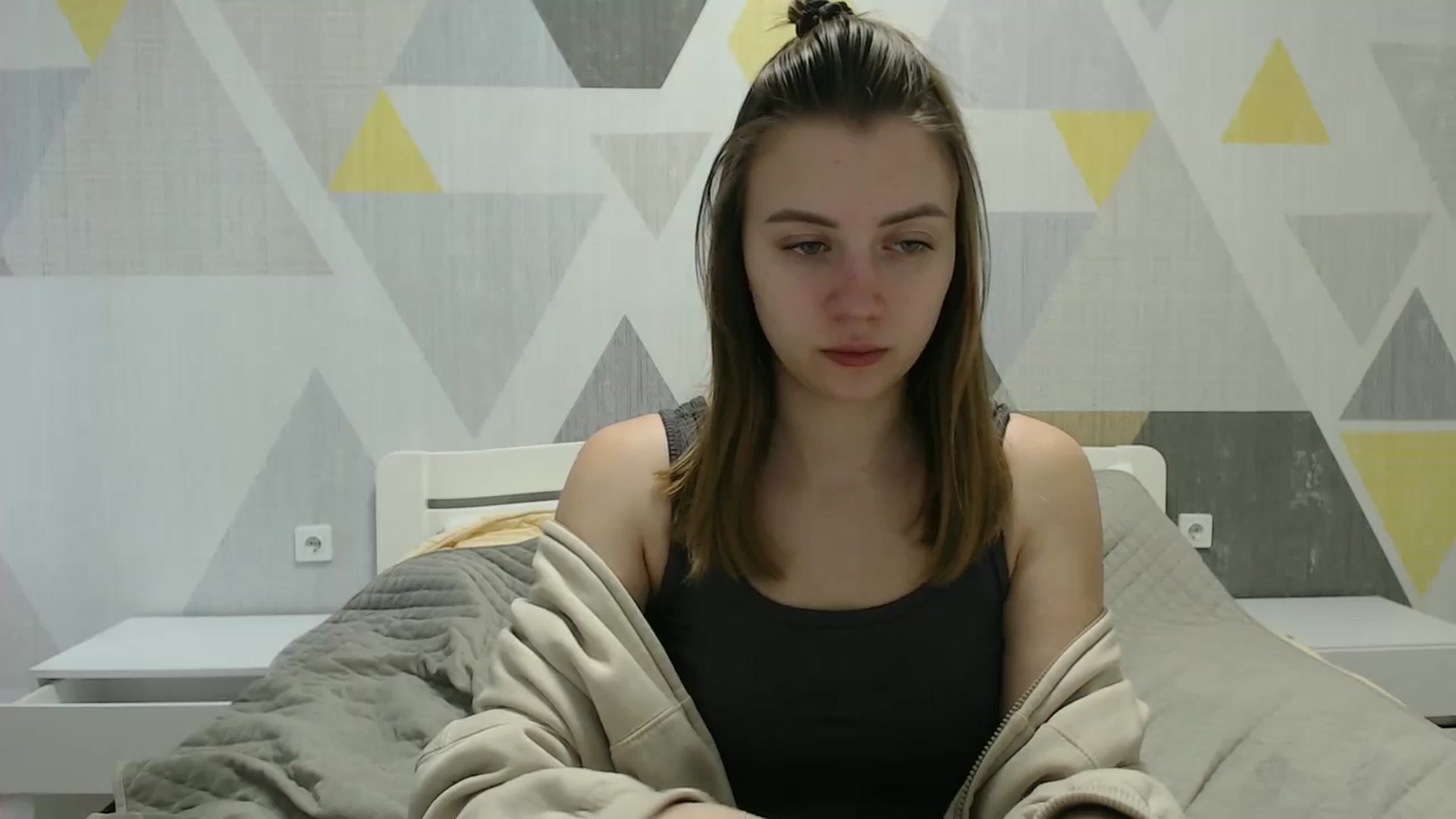 Gallery image thumbnail from Sulfate0's myfreecams stream on, 03/10/2025, 08:18 image 5 of 20