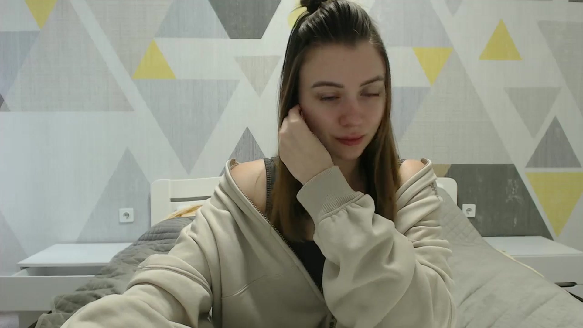 Gallery image thumbnail from Sulfate0's myfreecams stream on, 03/10/2025, 08:18 image 20 of 20