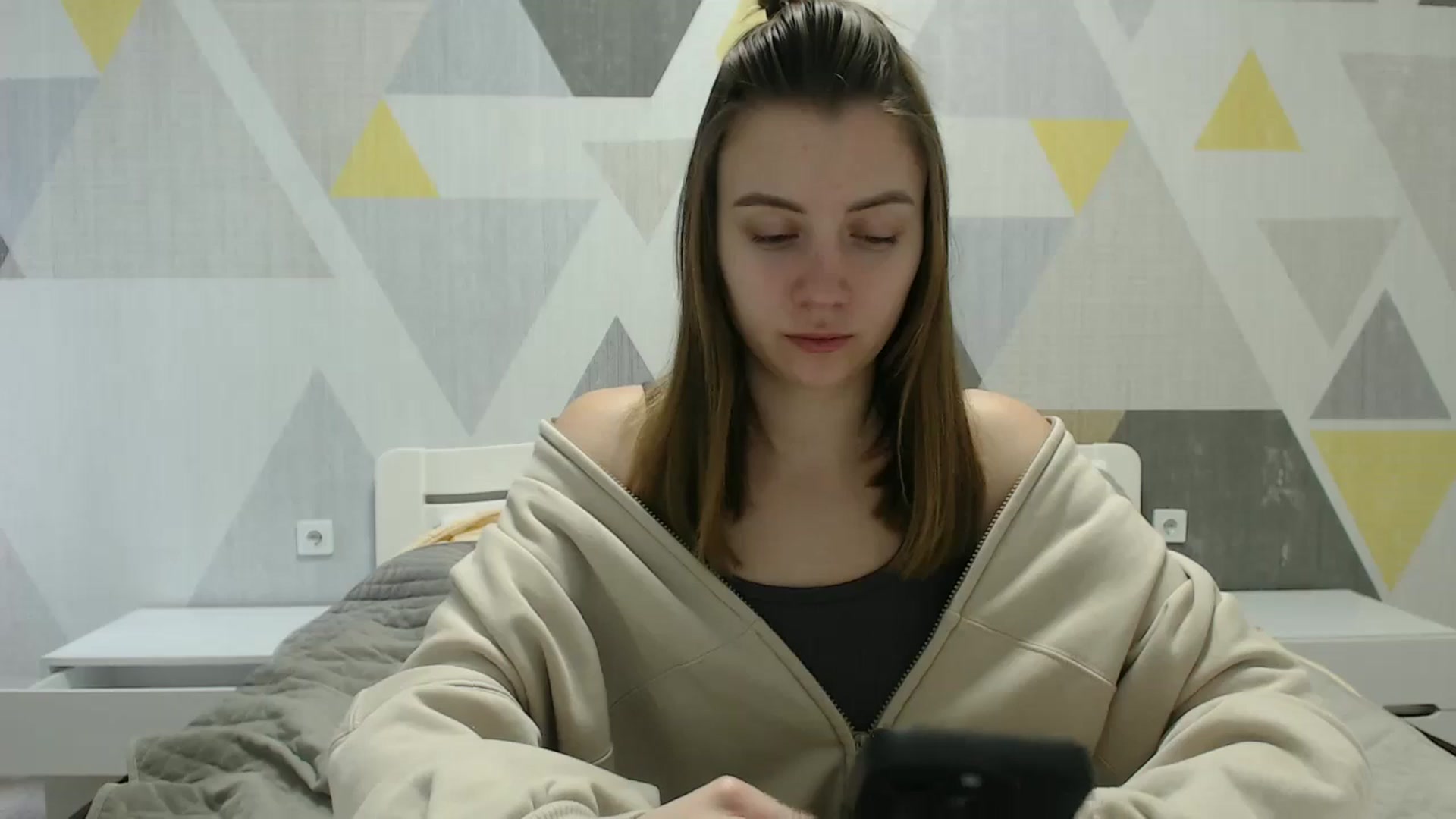 Gallery image thumbnail from Sulfate0's myfreecams stream on, 03/10/2025, 08:43 image 16 of 20