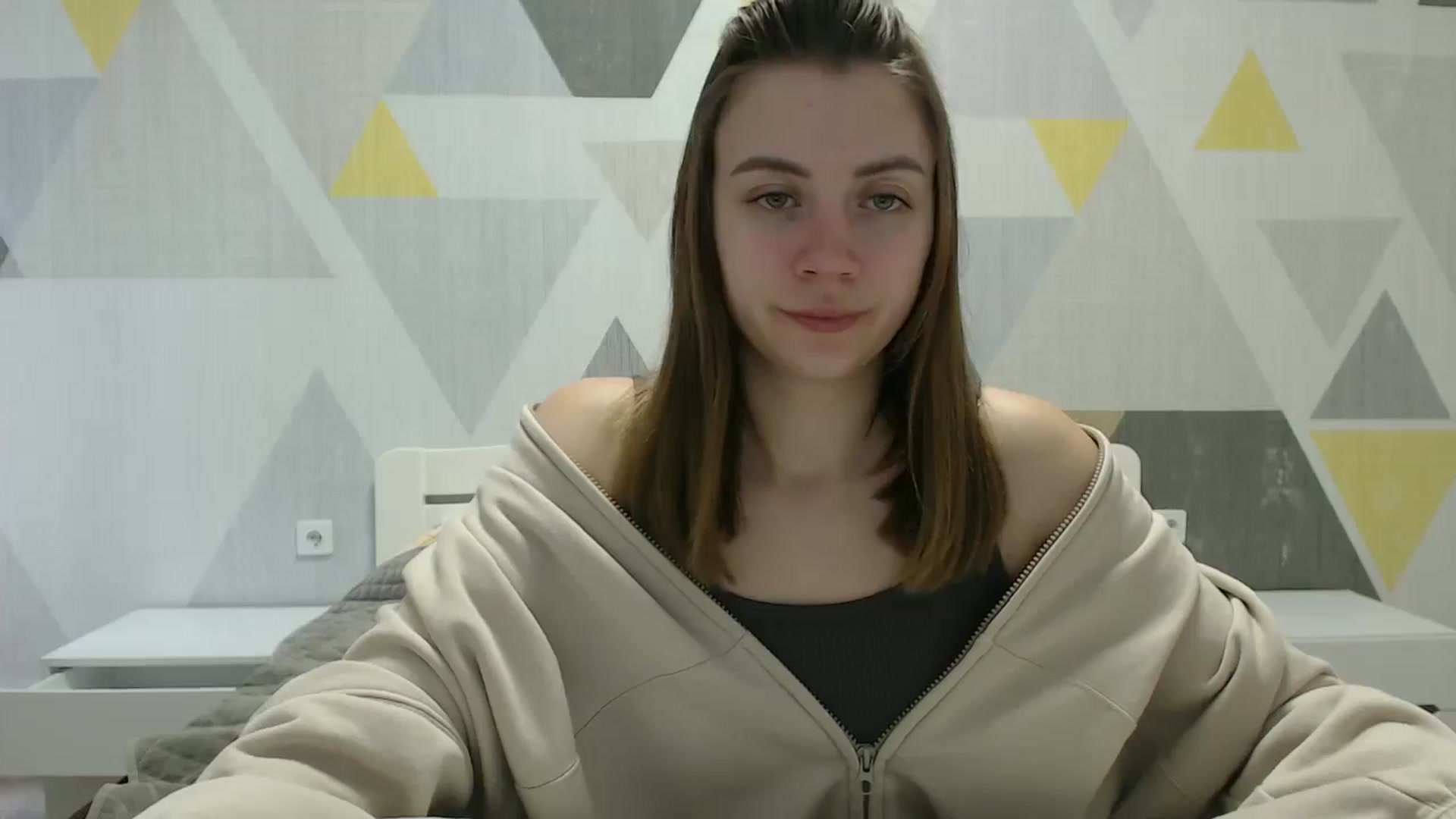 Gallery image thumbnail from Sulfate0's myfreecams stream on, 03/10/2025, 08:43 image 15 of 20