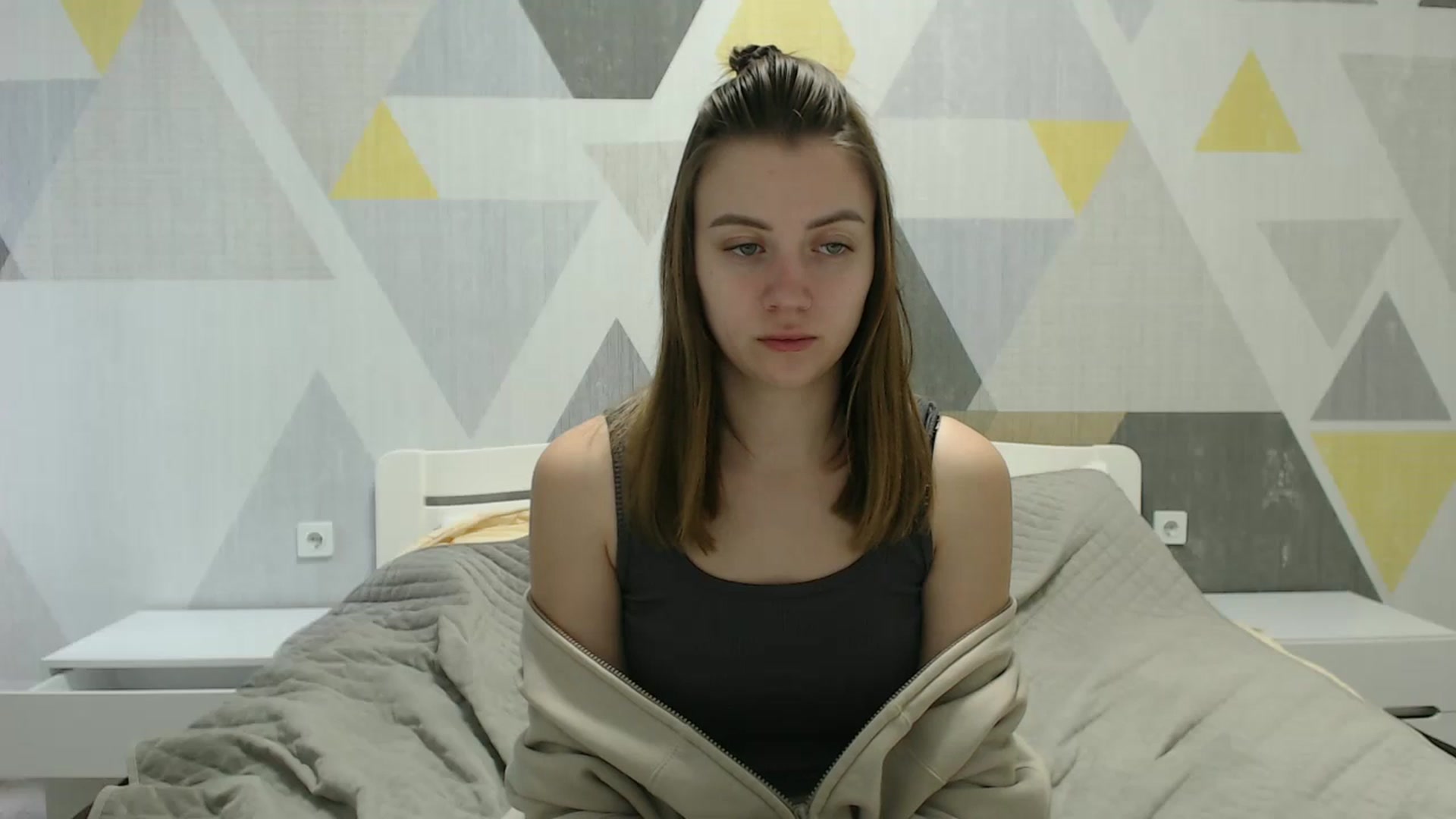 Gallery image thumbnail from Sulfate0's myfreecams stream on, 03/10/2025, 08:43 image 10 of 20