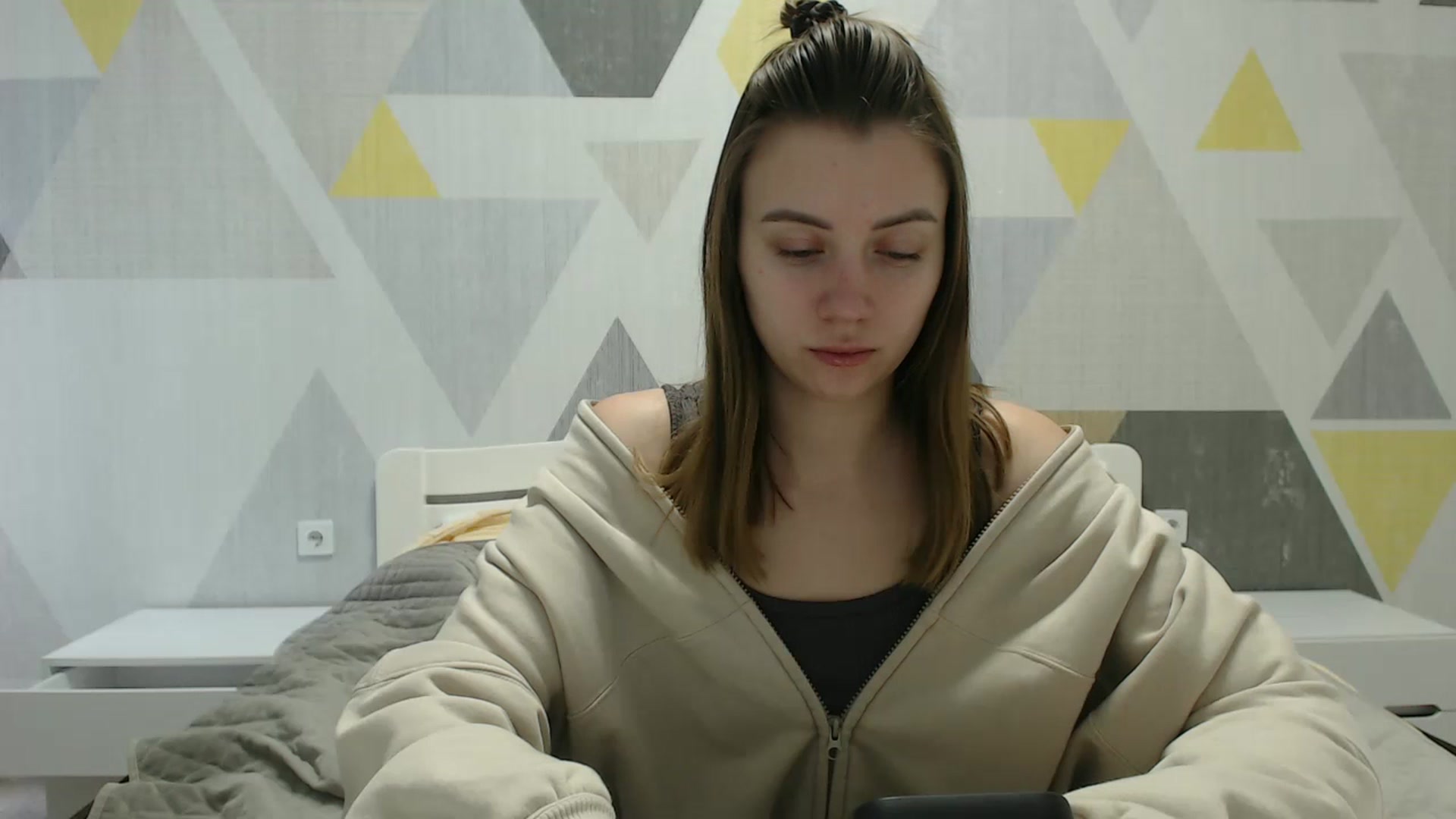 Gallery image thumbnail from Sulfate0's myfreecams stream on, 03/10/2025, 08:43 image 5 of 20