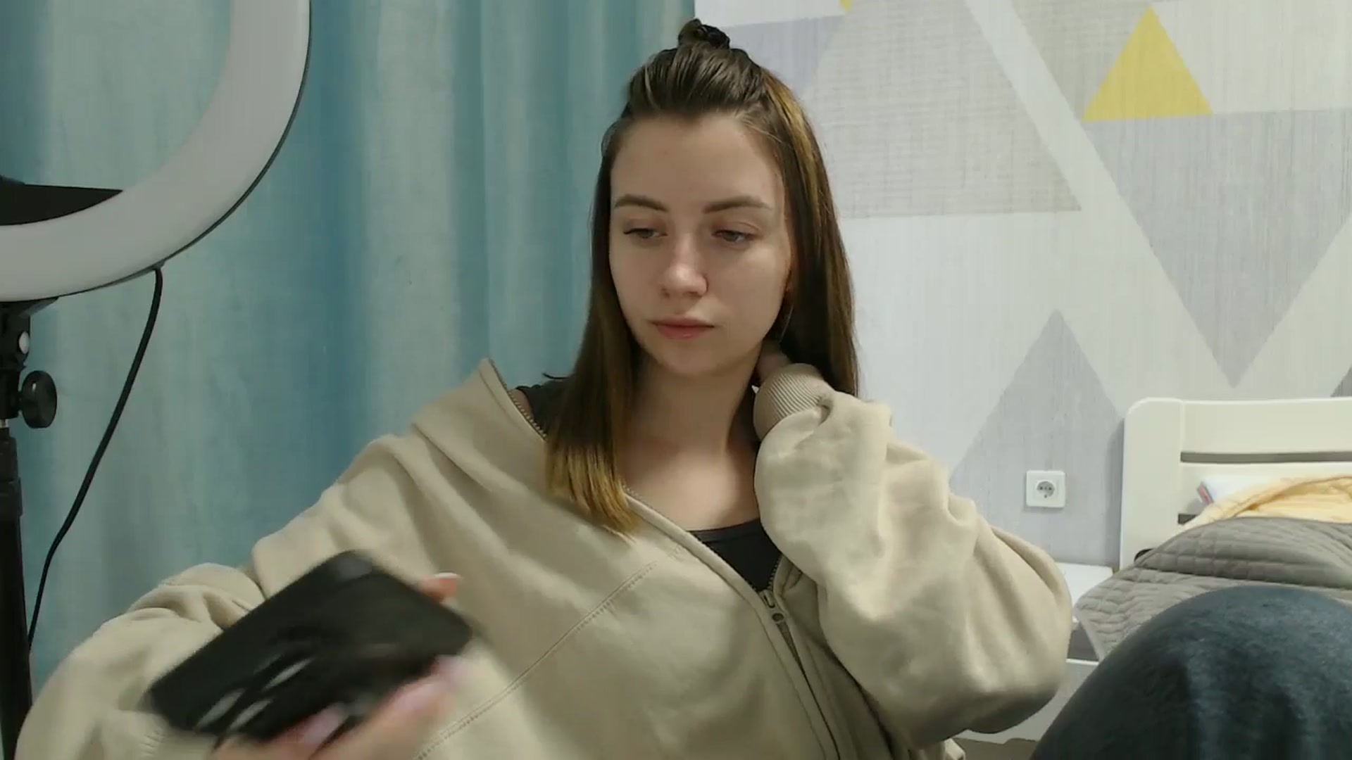 Gallery image thumbnail from Sulfate0's myfreecams stream on, 03/10/2025, 10:06 image 2 of 20