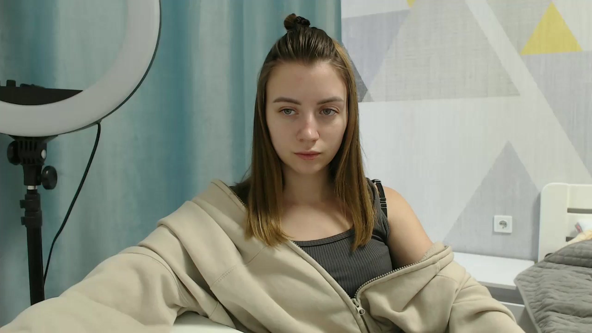 Gallery image thumbnail from Sulfate0's myfreecams stream on, 03/10/2025, 10:06 image 19 of 20