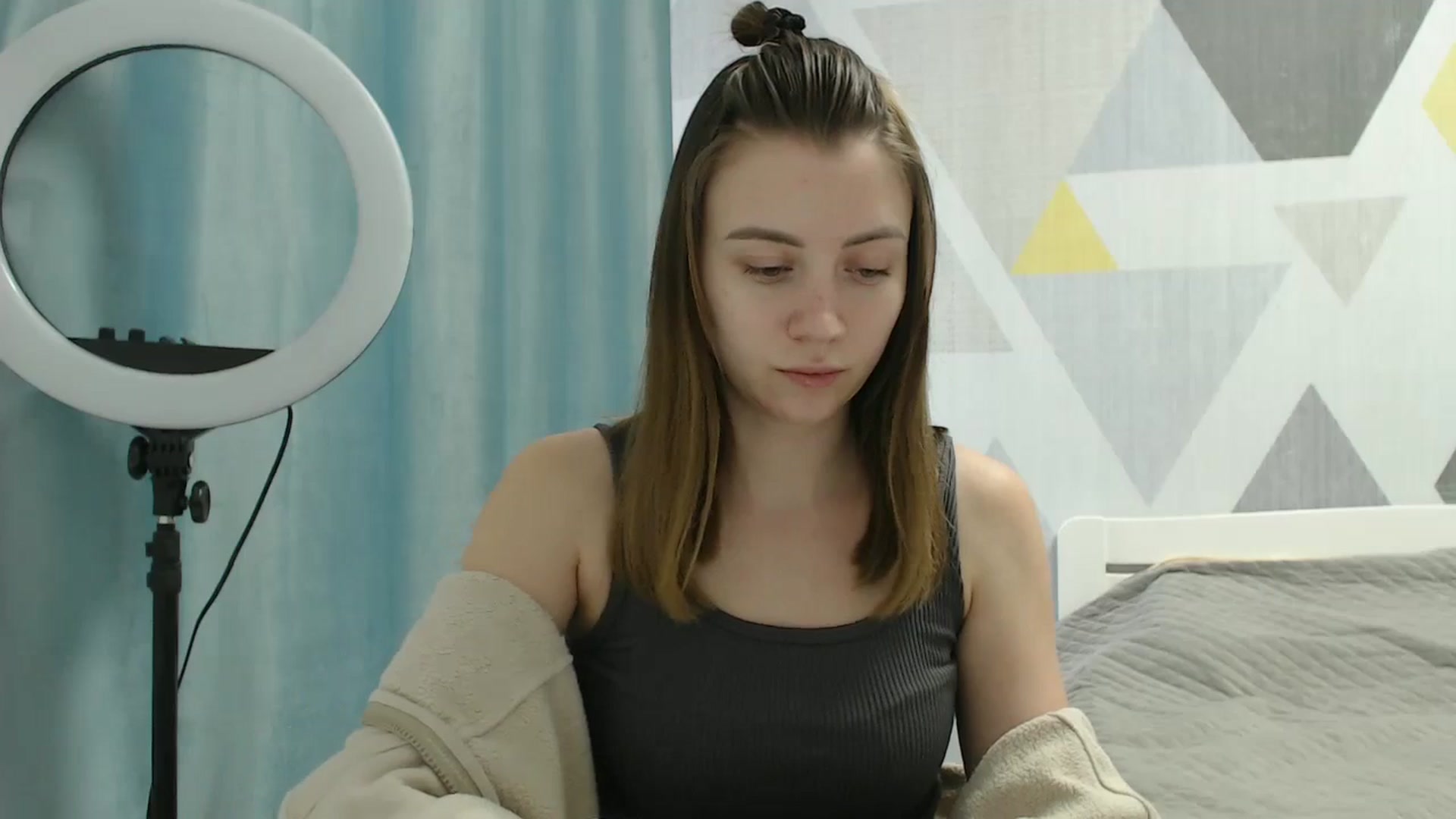 Gallery image thumbnail from Sulfate0's myfreecams stream on, 03/10/2025, 10:44 image 17 of 20