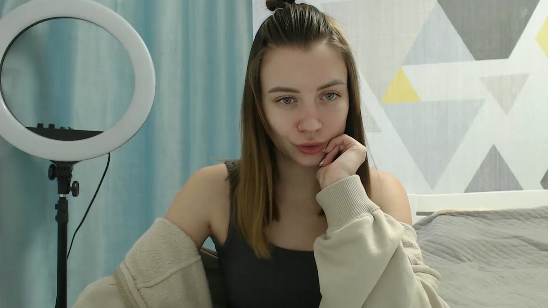 Gallery image thumbnail from Sulfate0's myfreecams stream on, 03/10/2025, 10:44 image 8 of 20