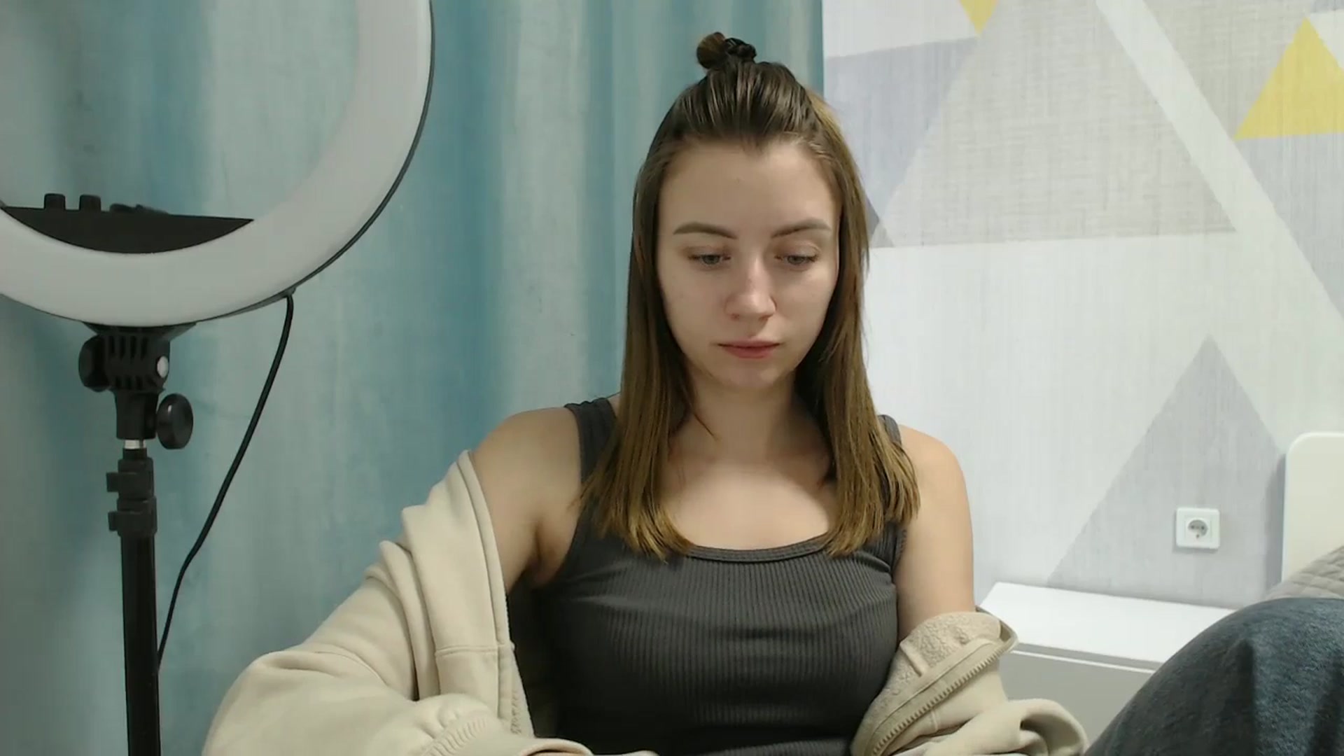 Gallery image thumbnail from Sulfate0's myfreecams stream on, 03/10/2025, 12:23 image 3 of 20