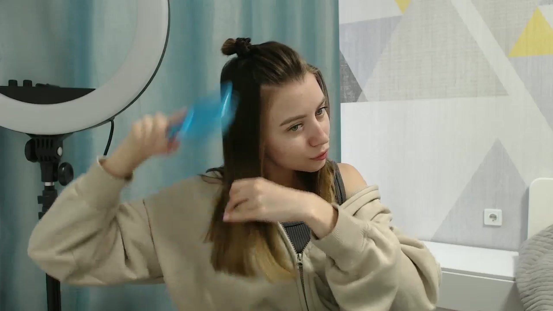 Gallery image thumbnail from Sulfate0's myfreecams stream on, 03/10/2025, 12:23 image 7 of 20